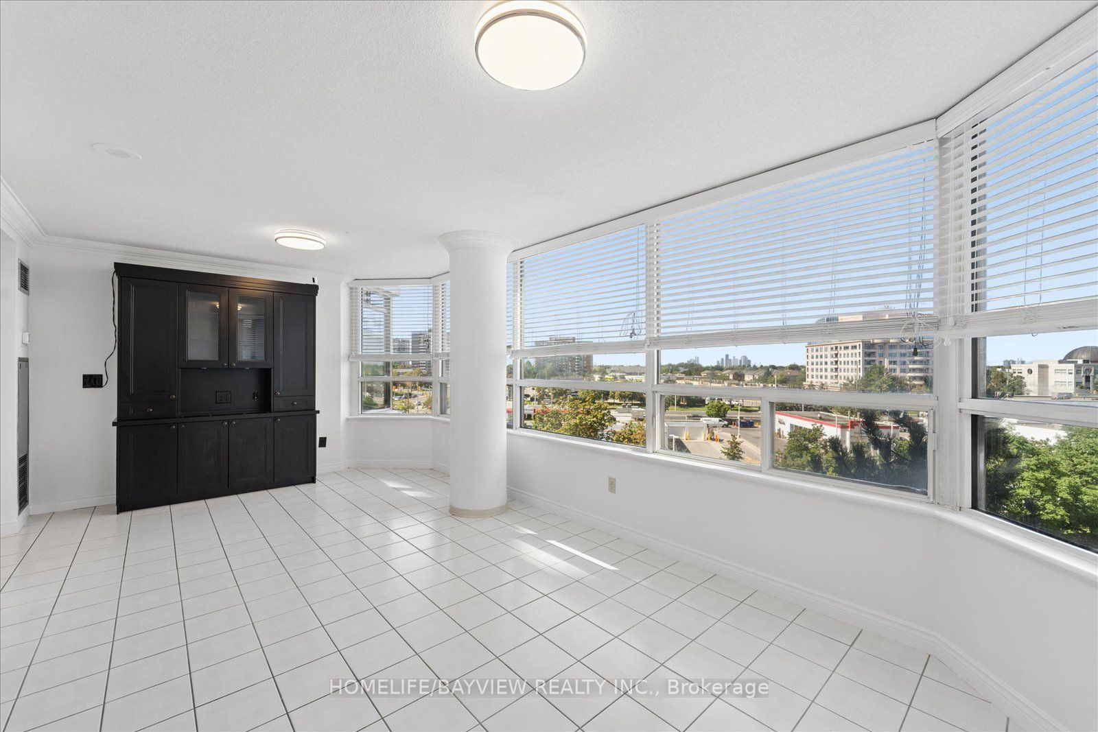 7 Townsgate Drive 515 Property Photo 12