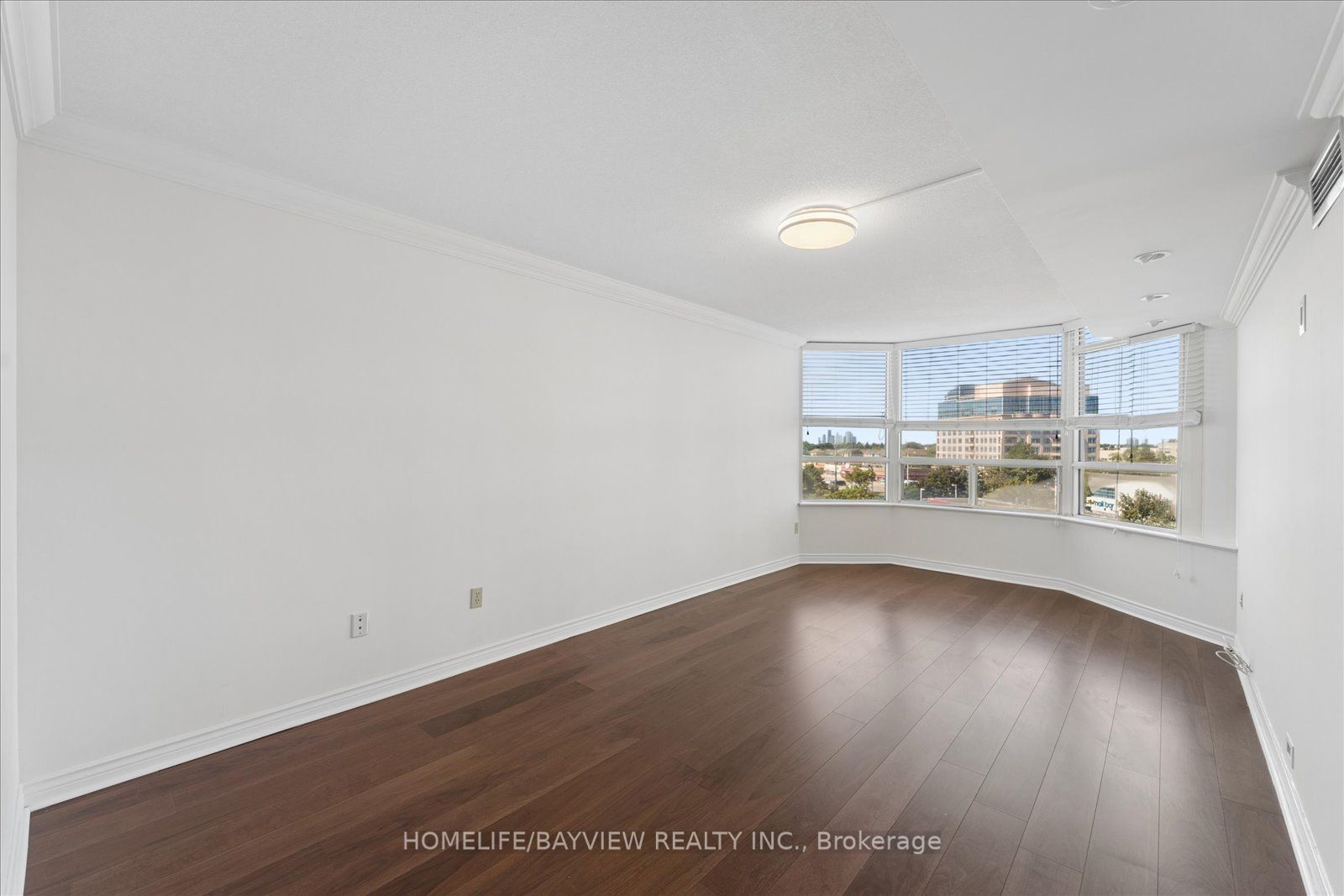 7 Townsgate Drive 515 Property Photo 19