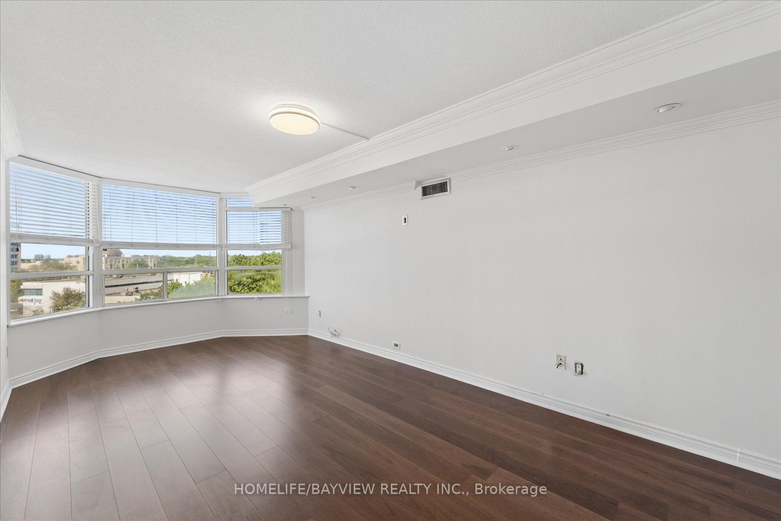 7 Townsgate Drive 515 Property Photo 20