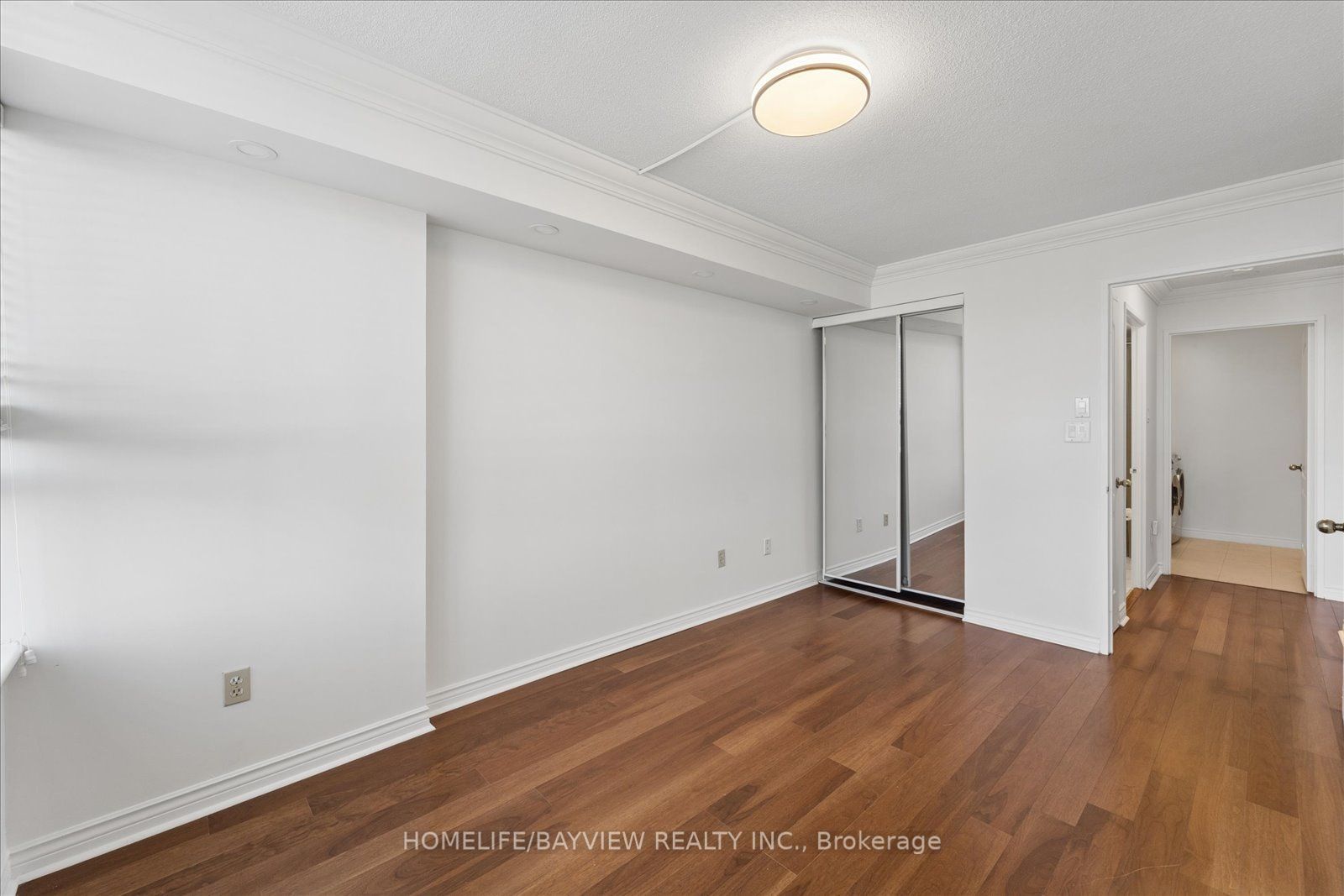 7 Townsgate Drive 515 Property Photo 25