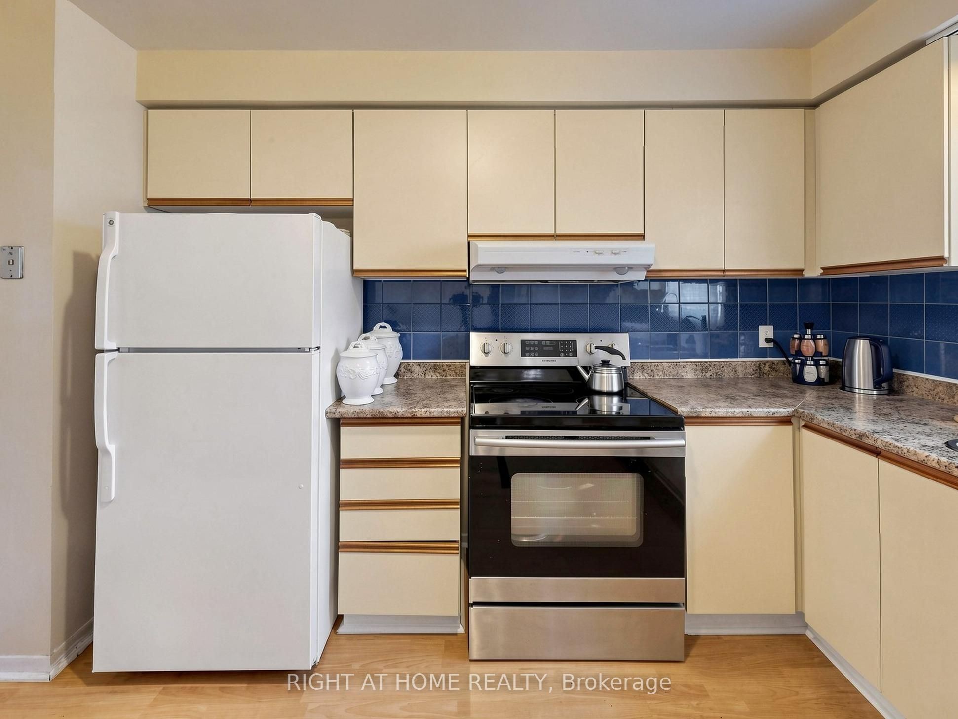 131 Castle Rock Drive Property Photo 15