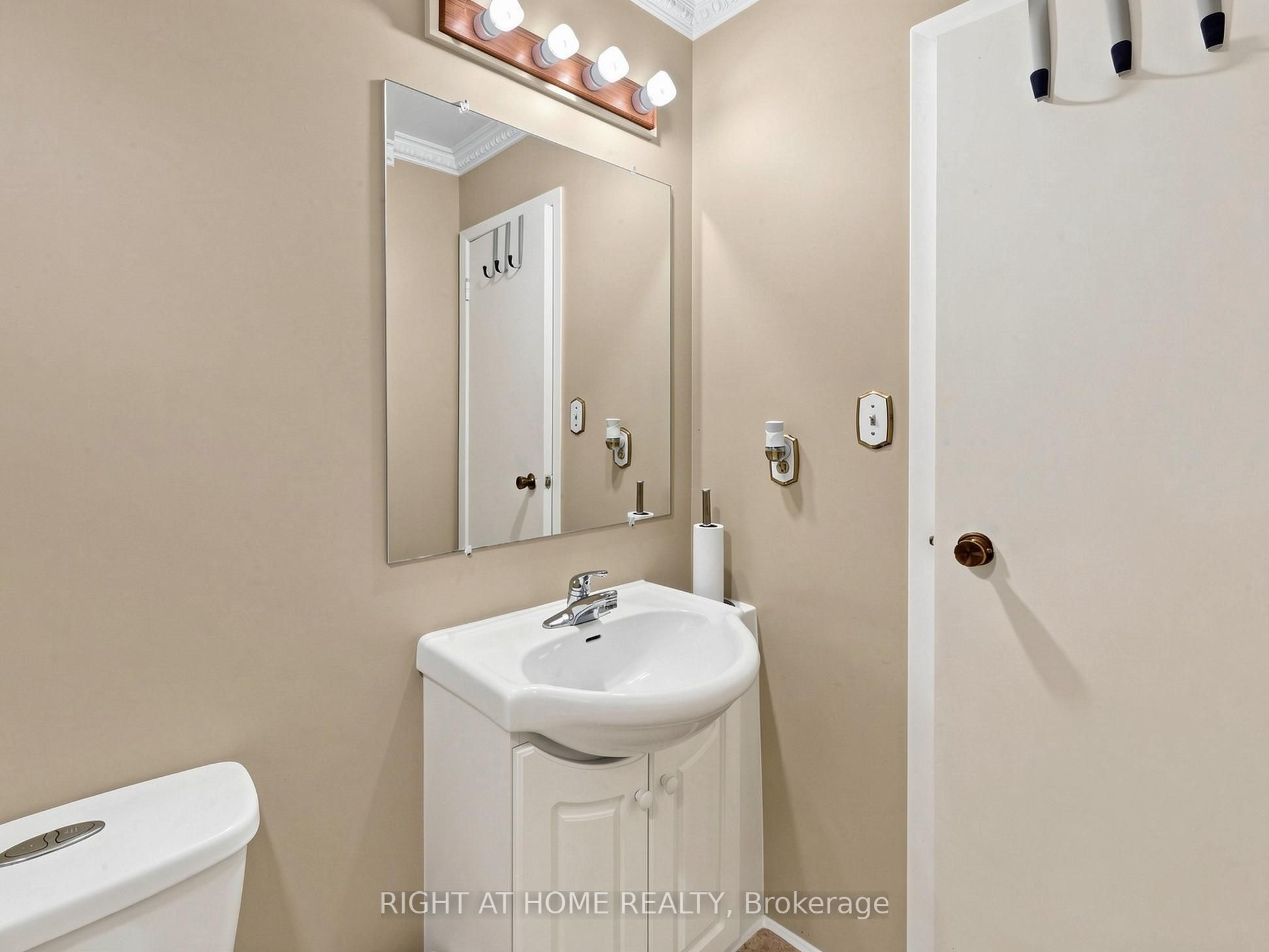 131 Castle Rock Drive Property Photo 21