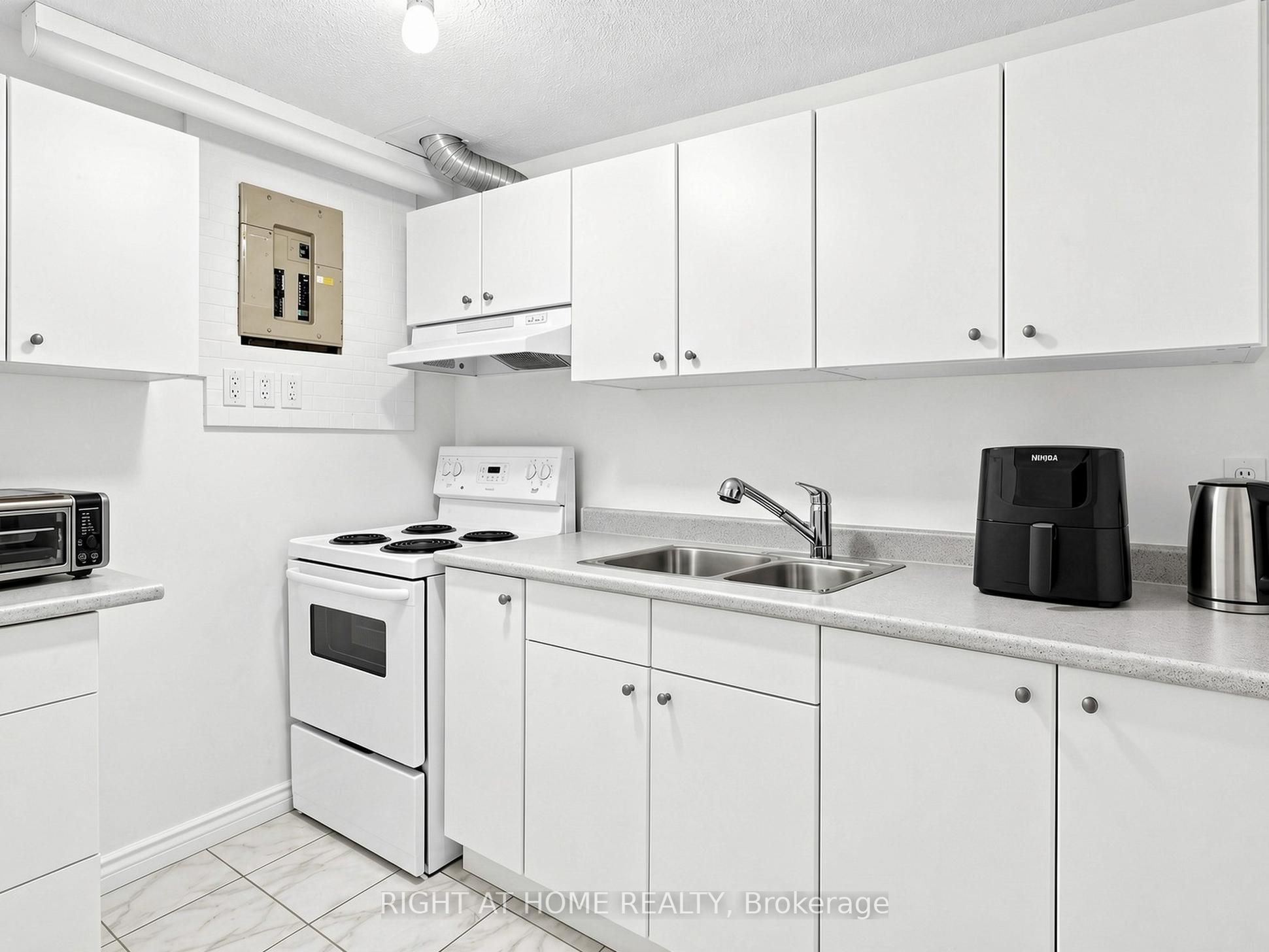 131 Castle Rock Drive Property Photo 40