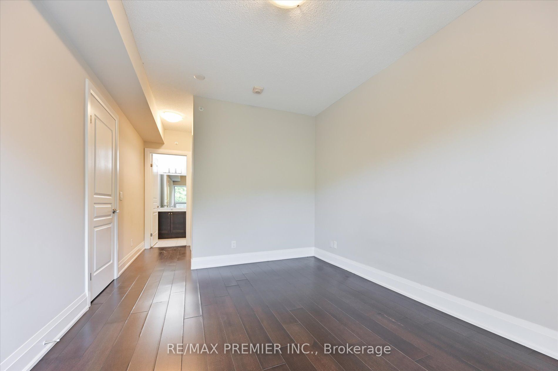 8302 Islington Avenue 517 Property Photo 19