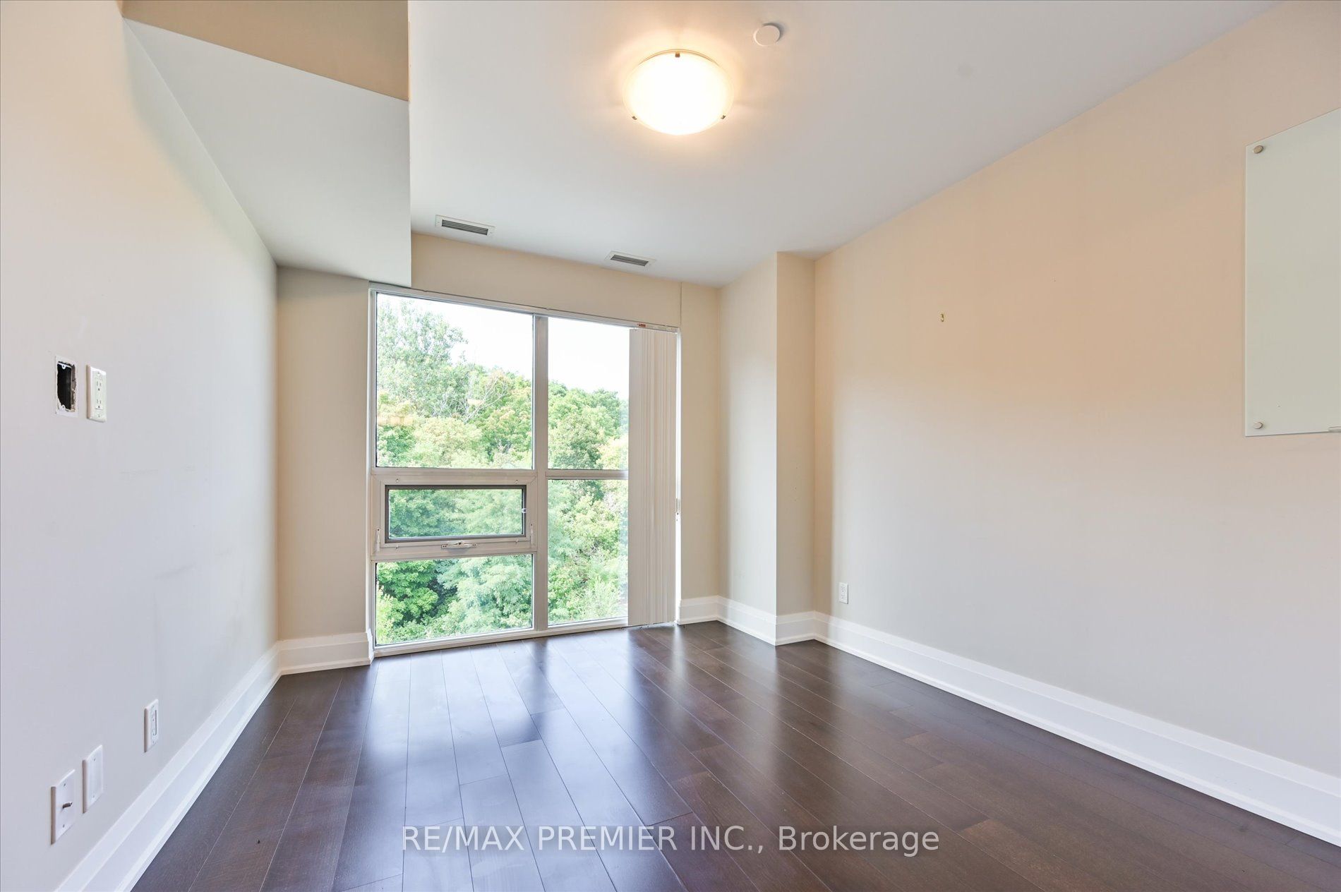 8302 Islington Avenue 517 Property Photo 23