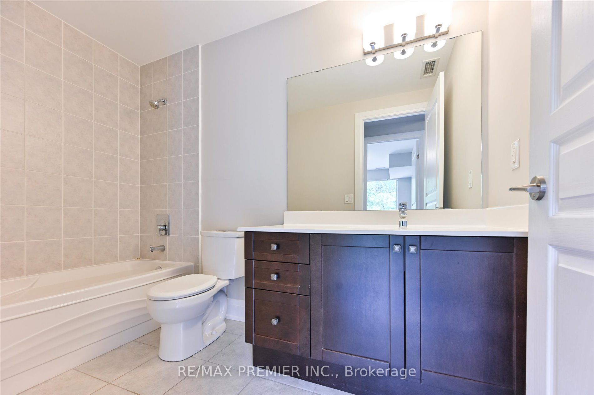 8302 Islington Avenue 517 Property Photo 24