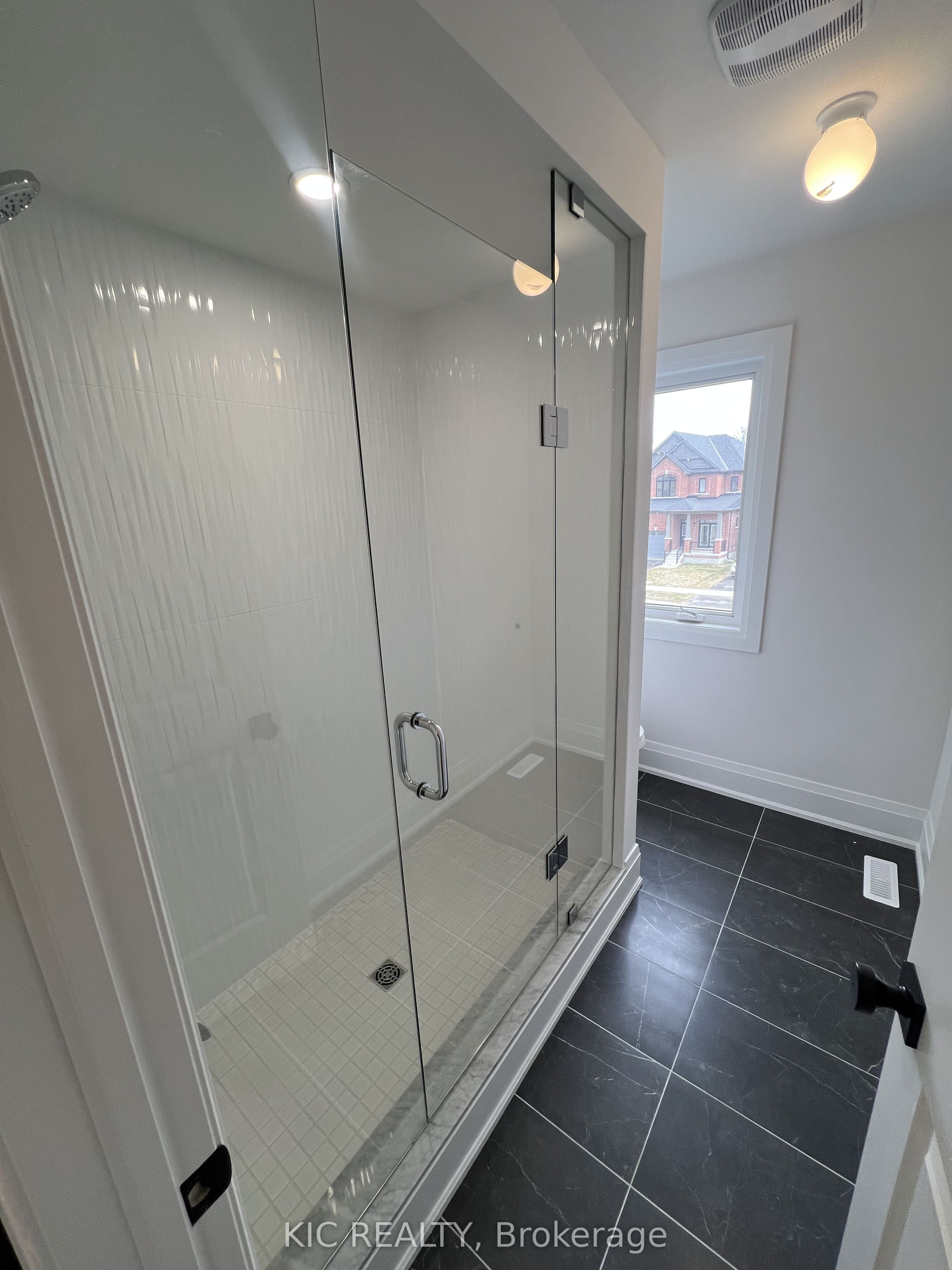 93 Baycroft Boulevard Property Photo 27