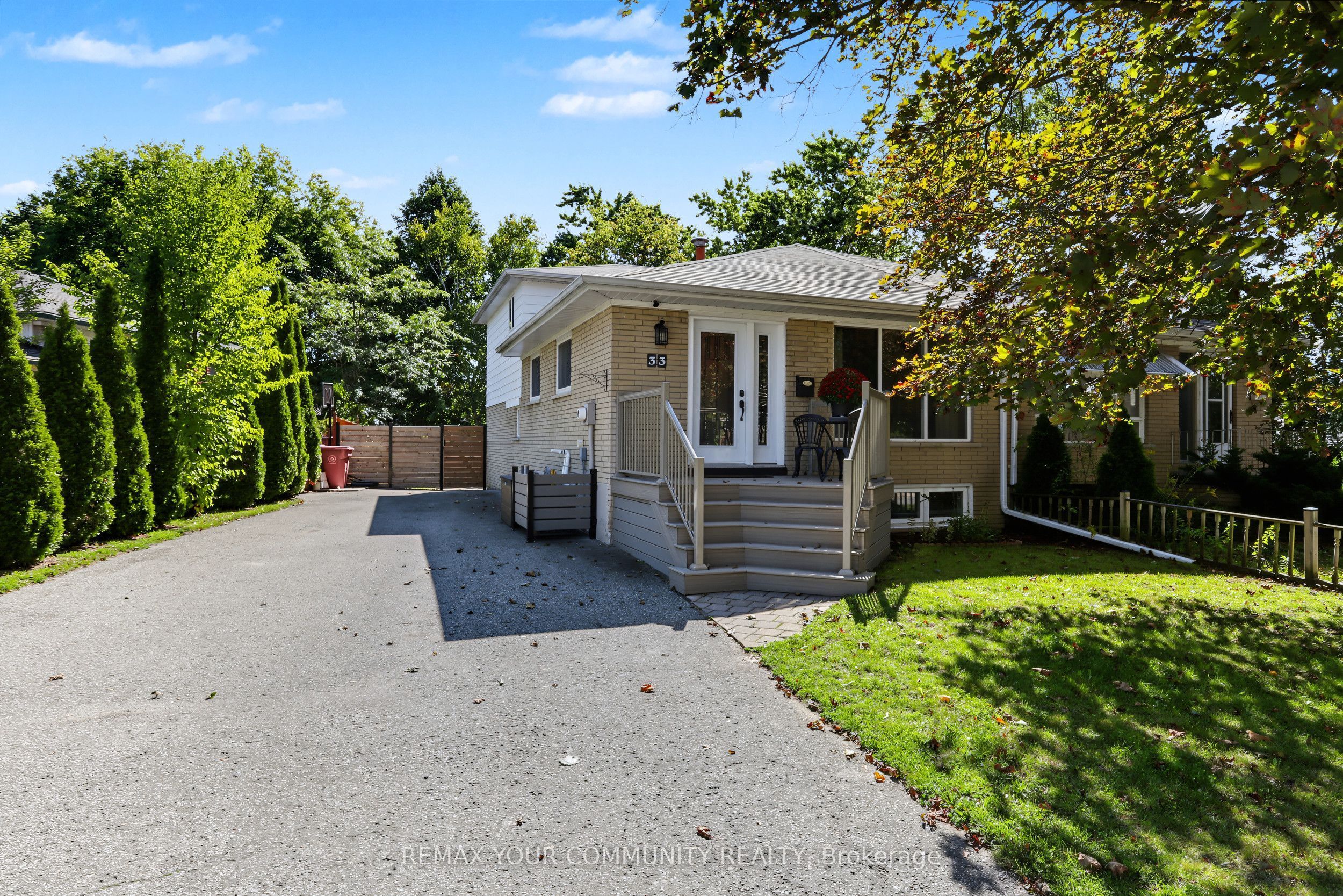33 Mcdonald Drive Property Photo 1