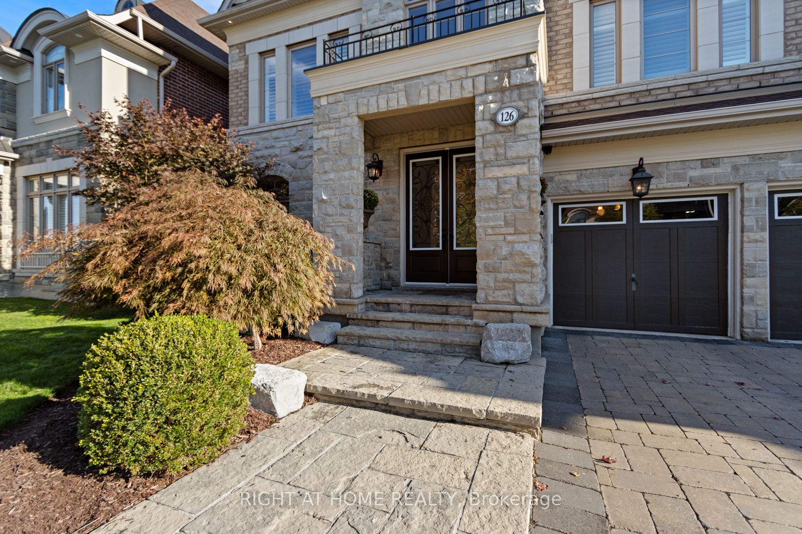 126 Vines Place Property Photo 2