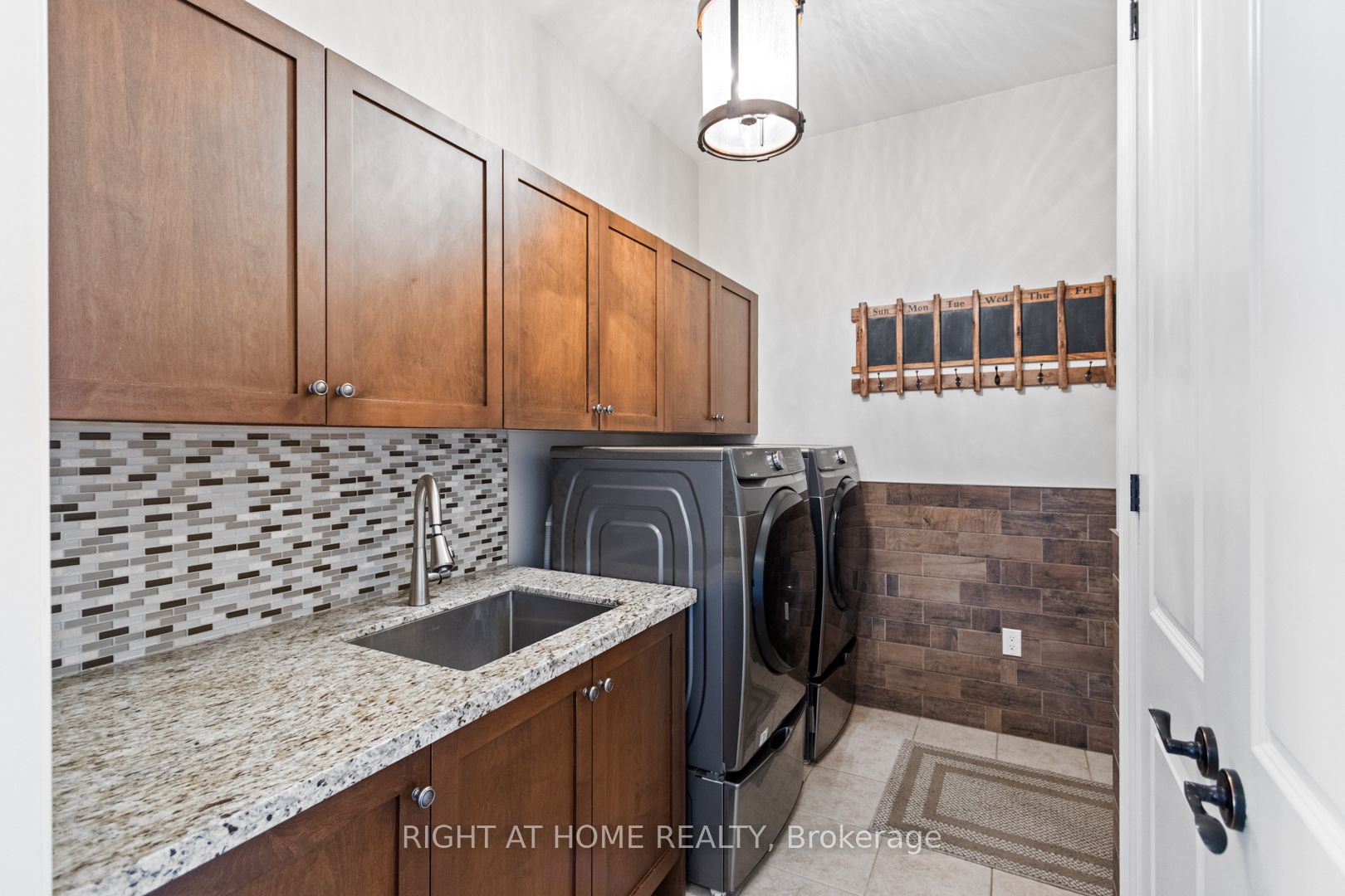126 Vines Place Property Photo 23