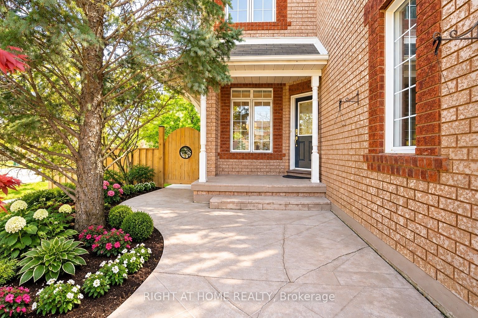 1 Ridgeway Court Property Photo 2