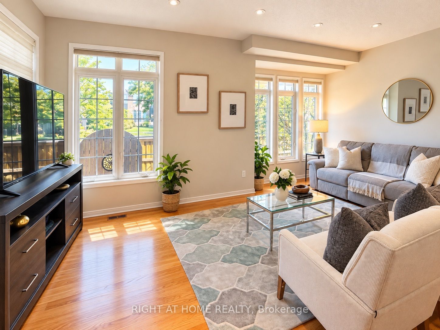 1 Ridgeway Court Property Photo 7