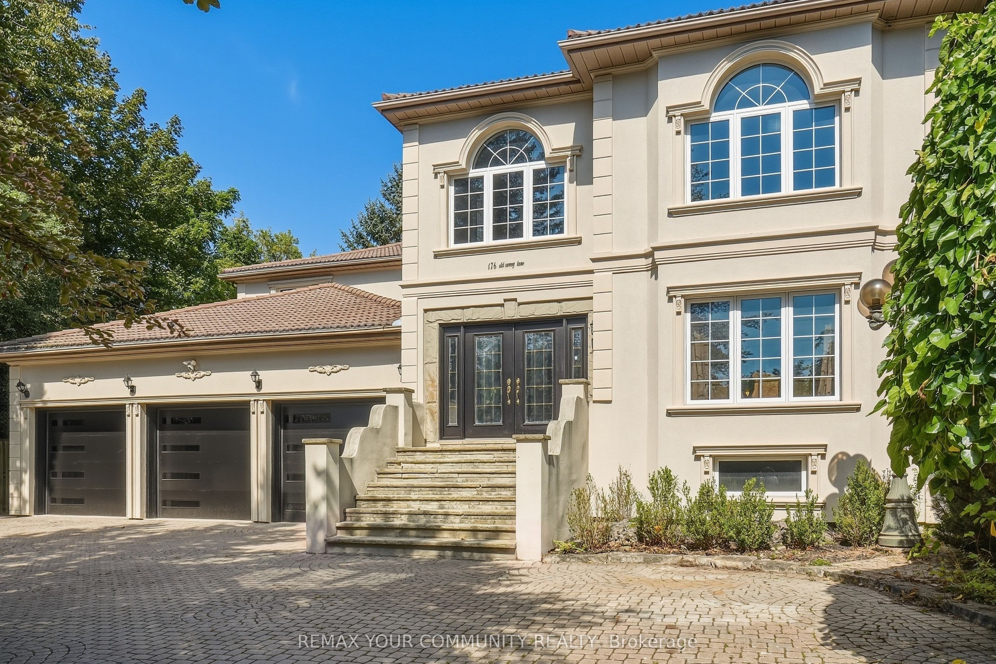 176 Old Surrey Lane Property Photo 1