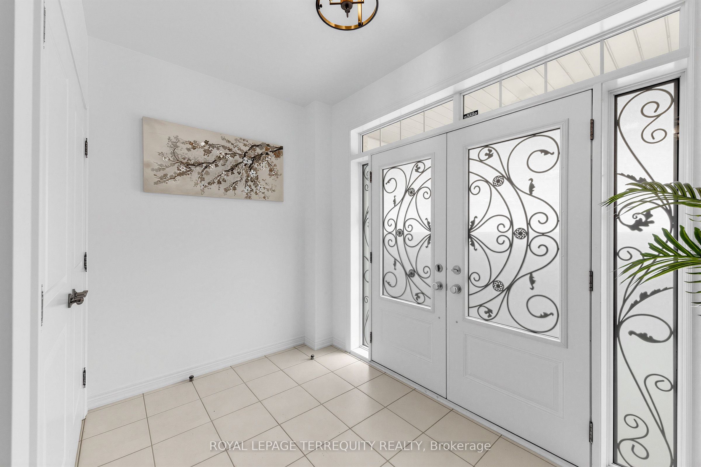 44 Headwind Boulevard Property Photo 3