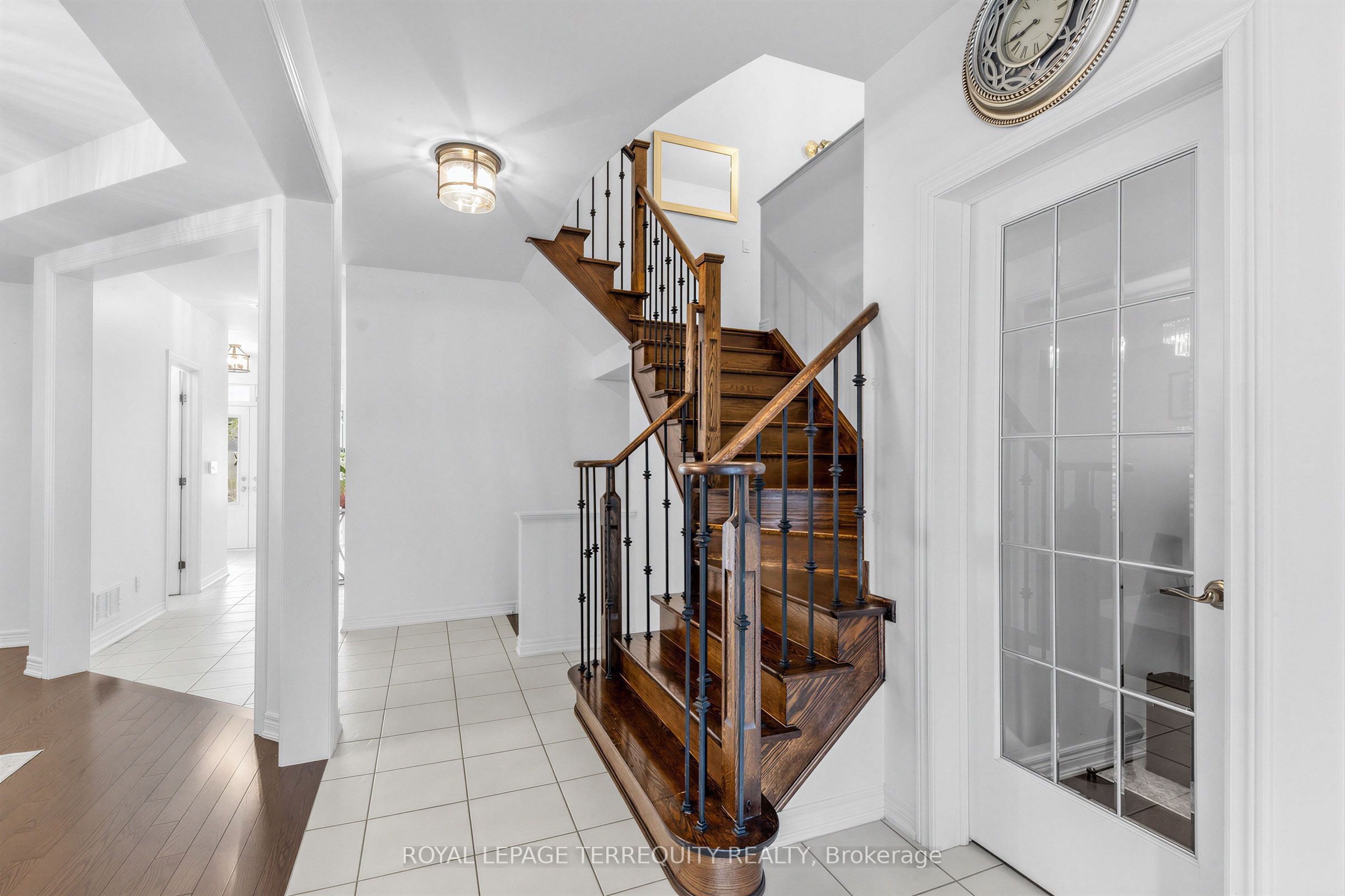 44 Headwind Boulevard Property Photo 6