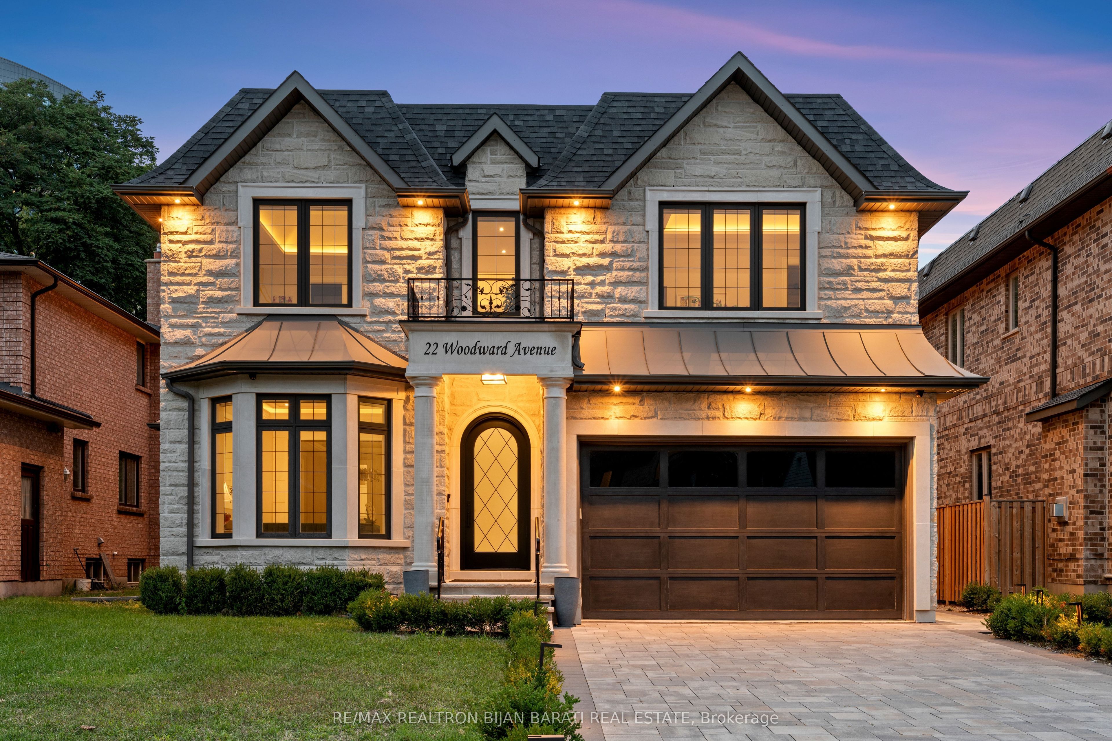 22 Woodward Avenue
