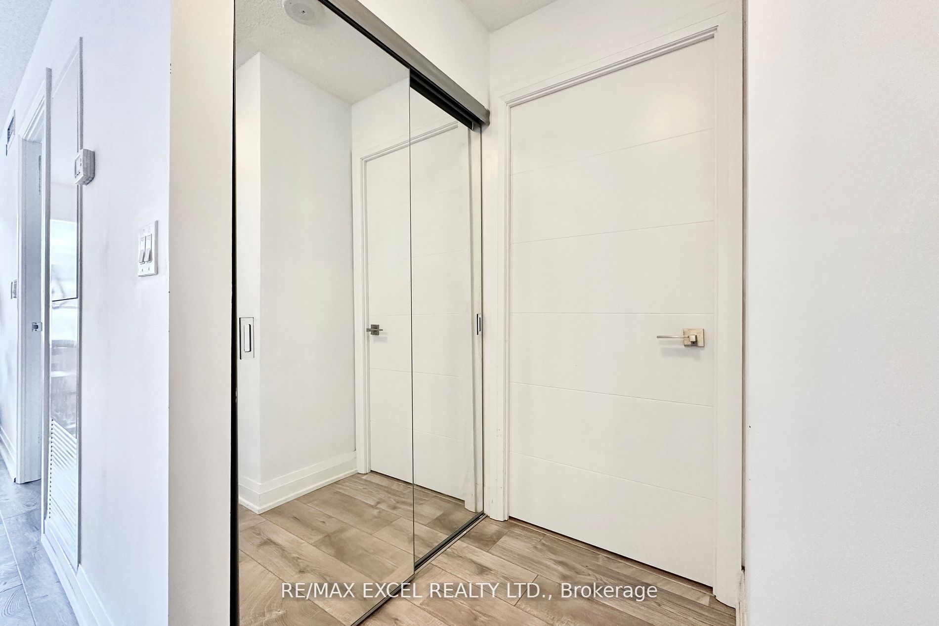 18 Uptown Drive 703 Property Photo 8
