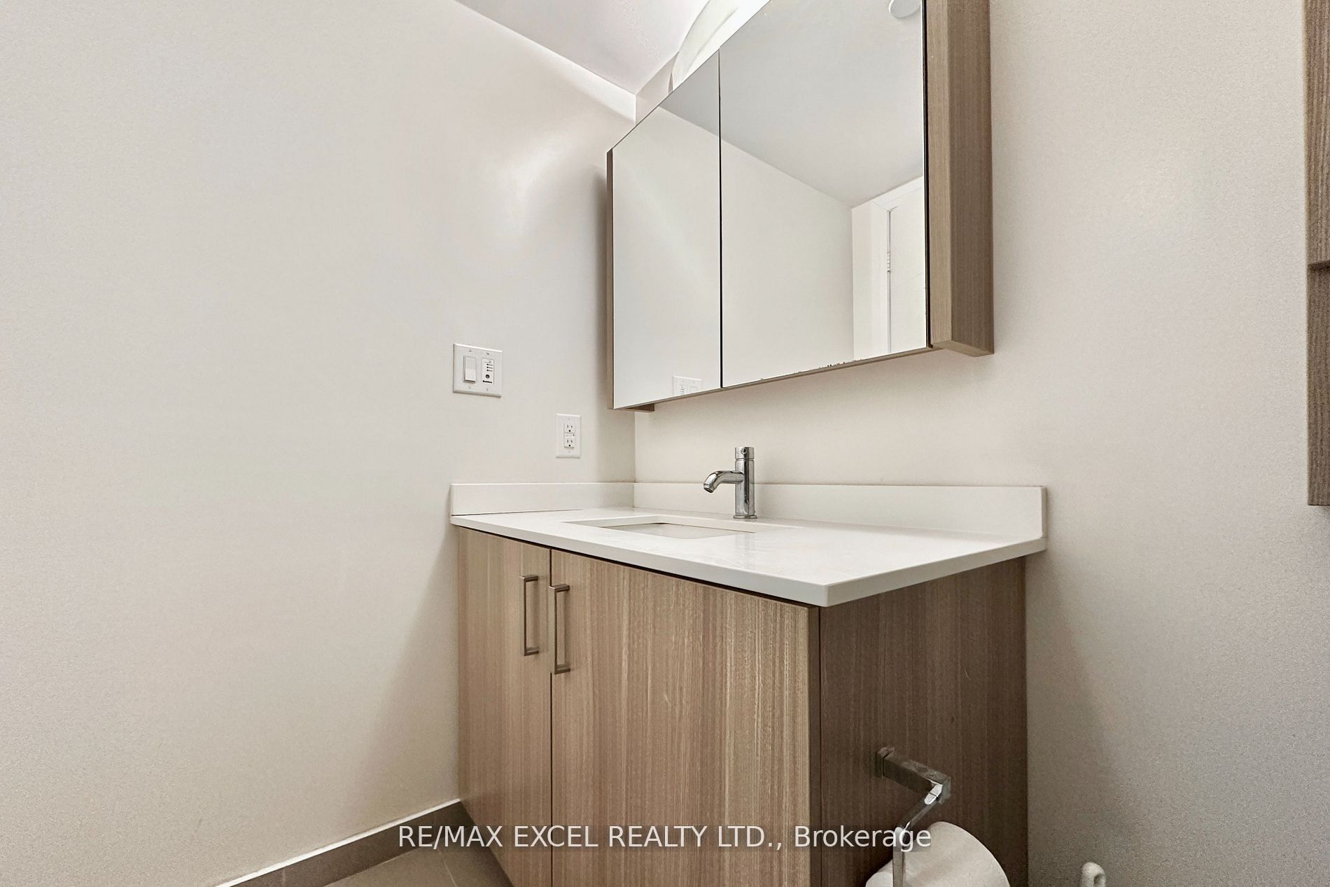 18 Uptown Drive 703 Property Photo 19