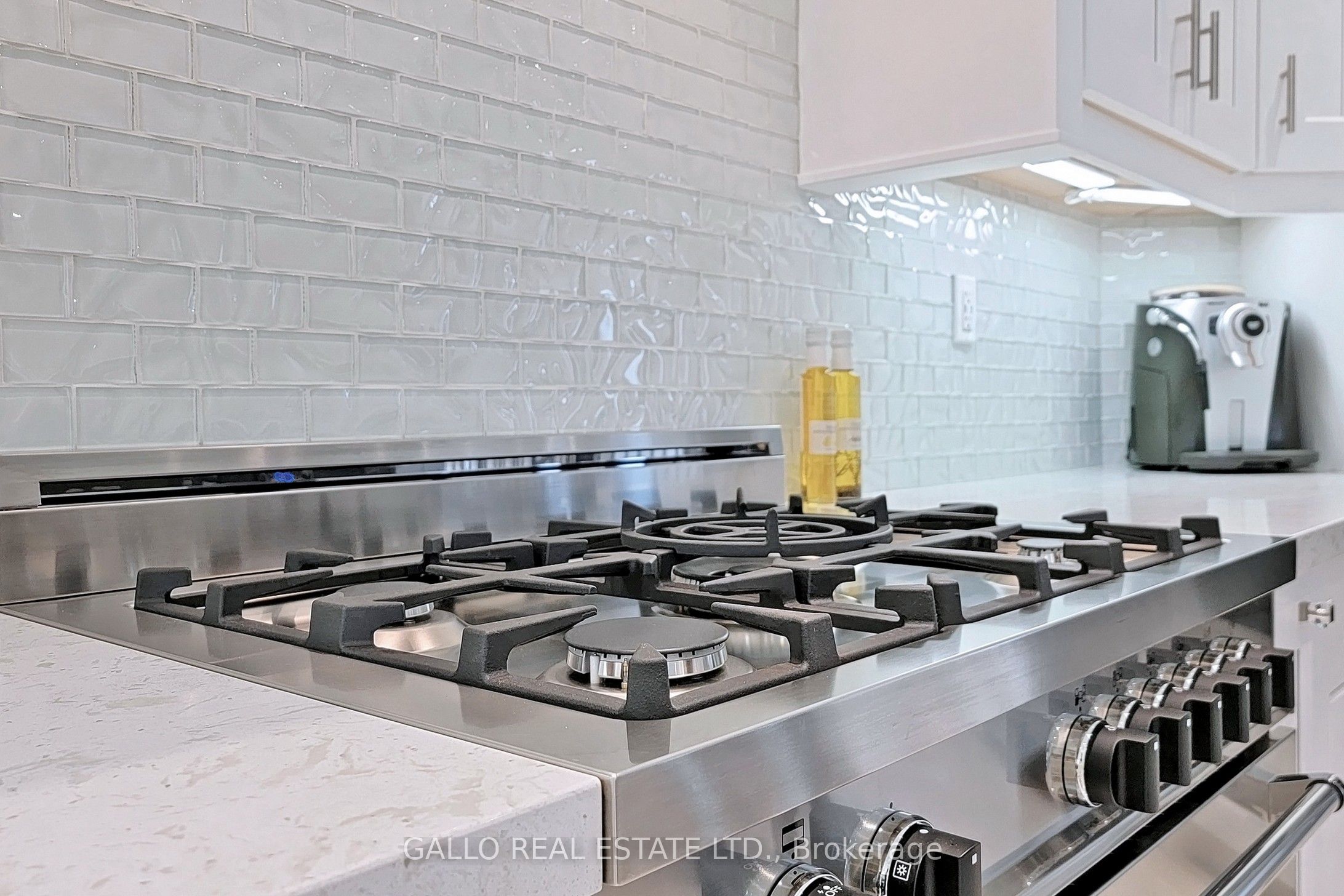 18865 Kennedy Road Property Photo 13