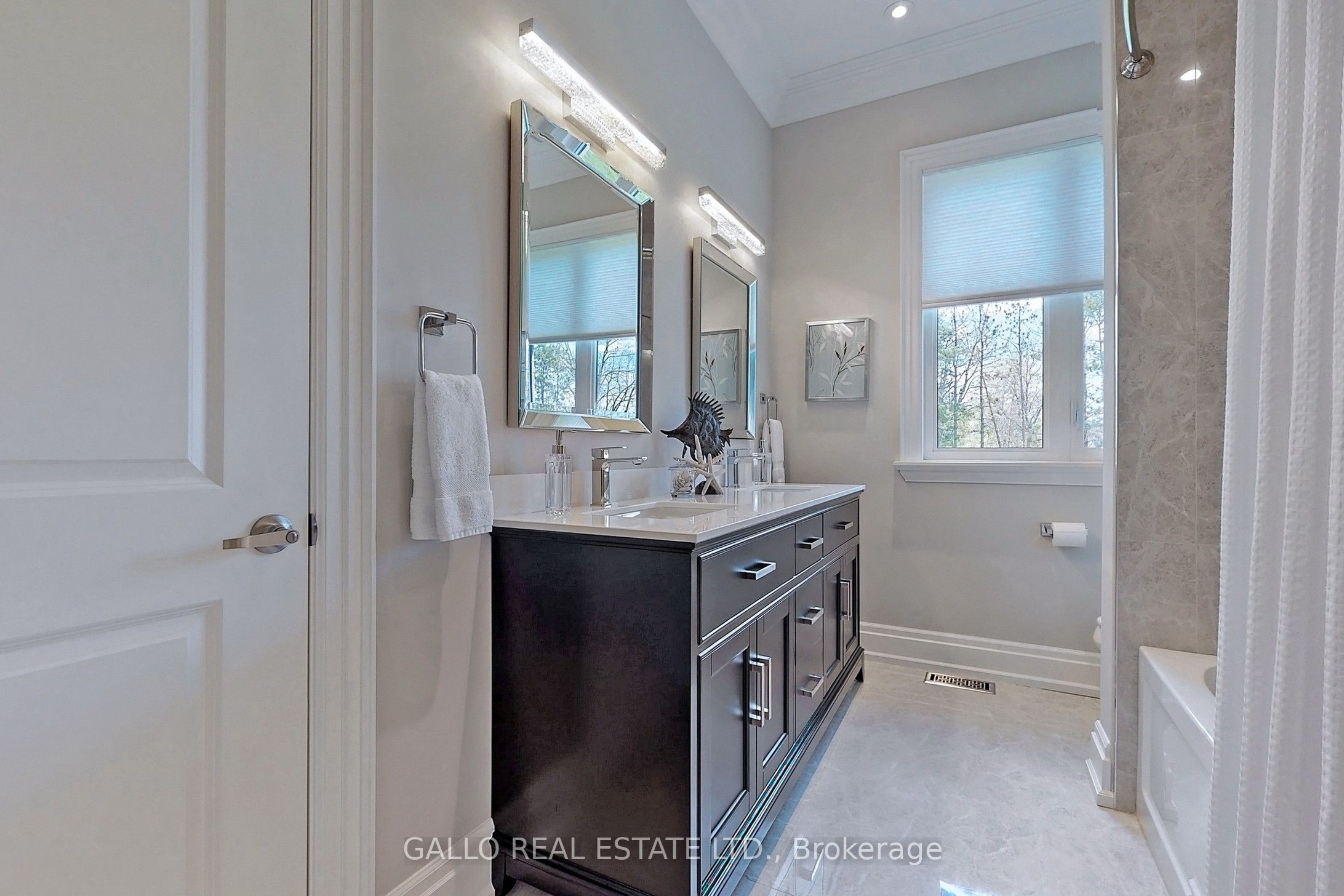 18865 Kennedy Road Property Photo 27