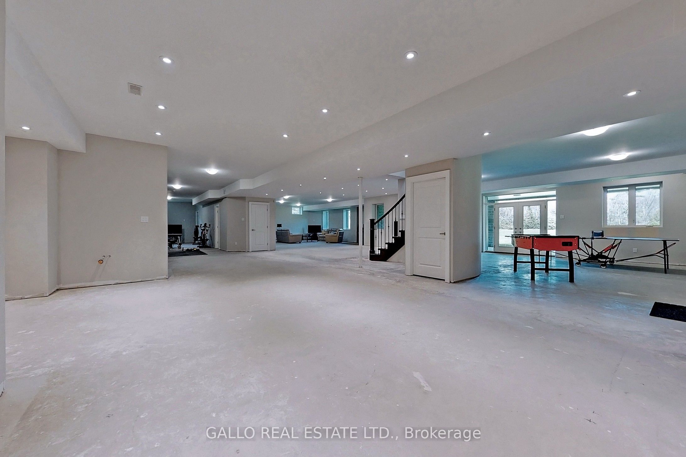 18865 Kennedy Road Property Photo 31