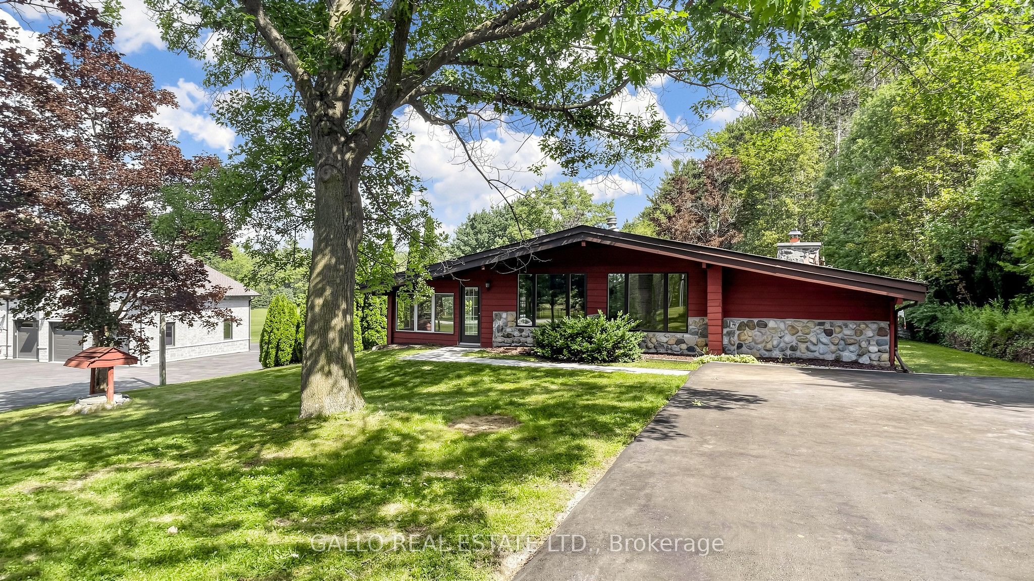 18865 Kennedy Road Property Photo 44