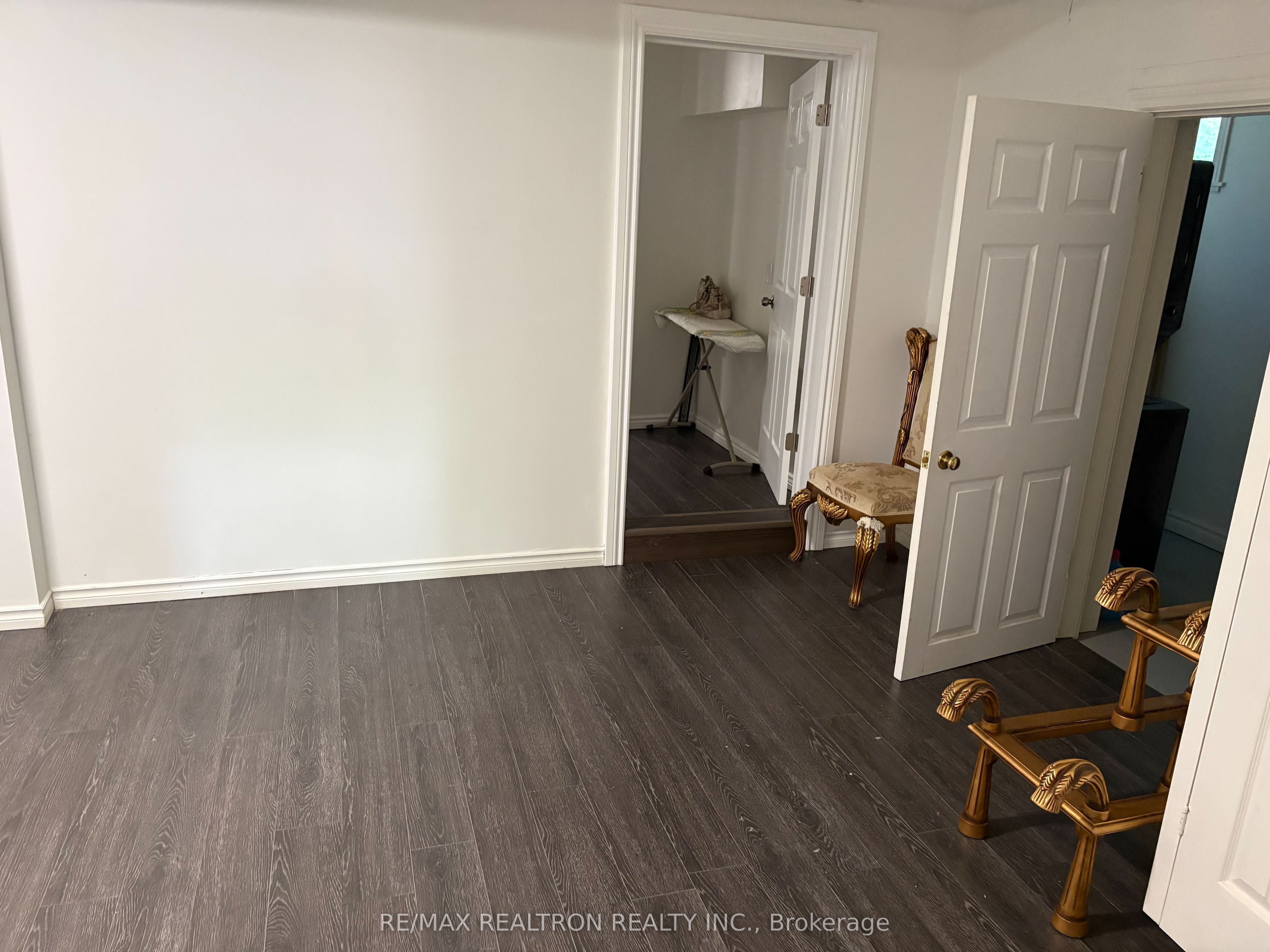 198 Centre Street Lower Property Photo 11