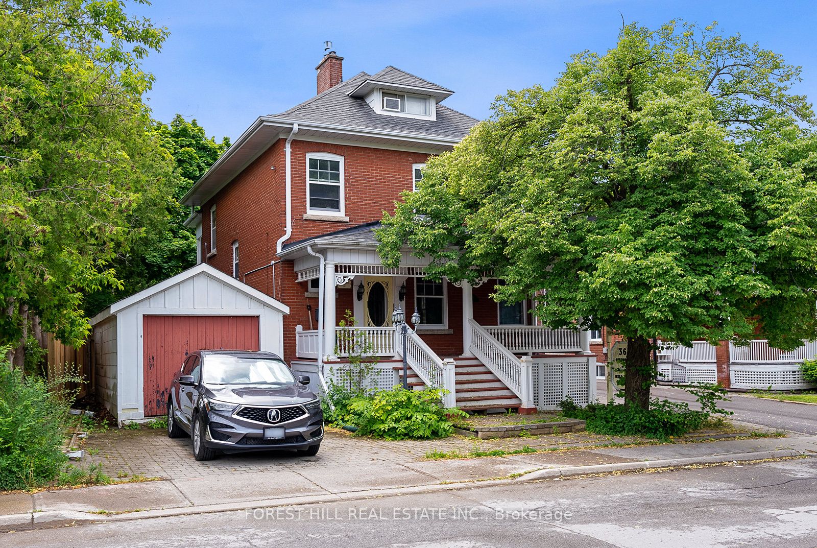 36 Arnold Crescent MAIN Property Photo 1