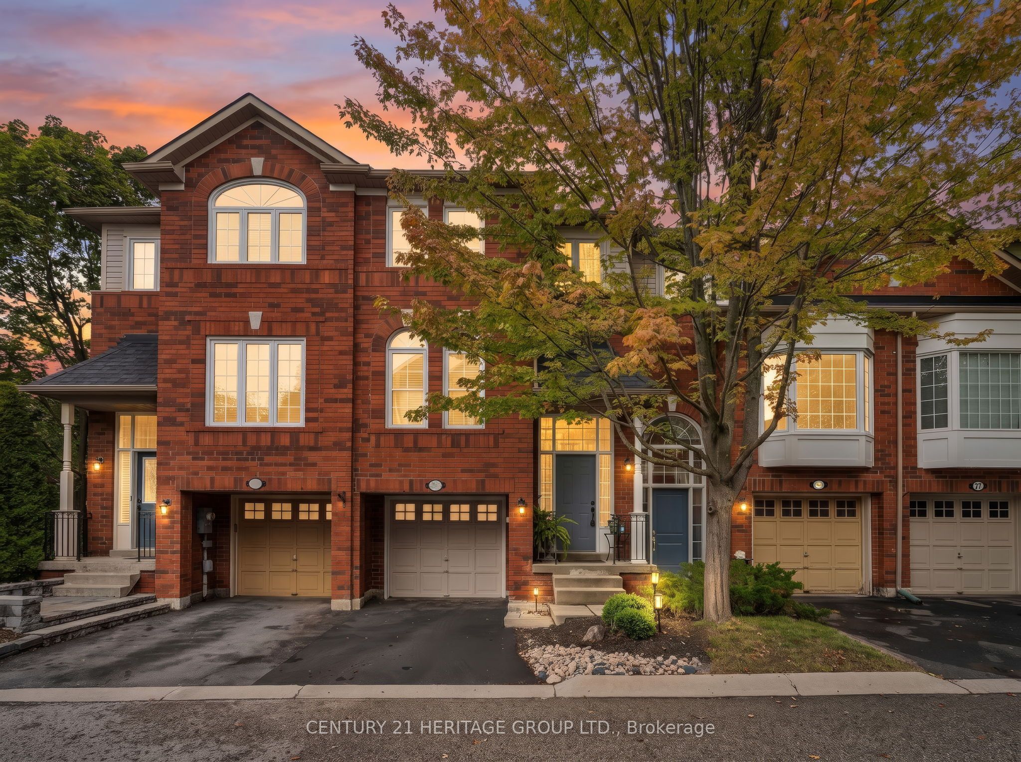 83 Mosaics Avenue Property Photo 1