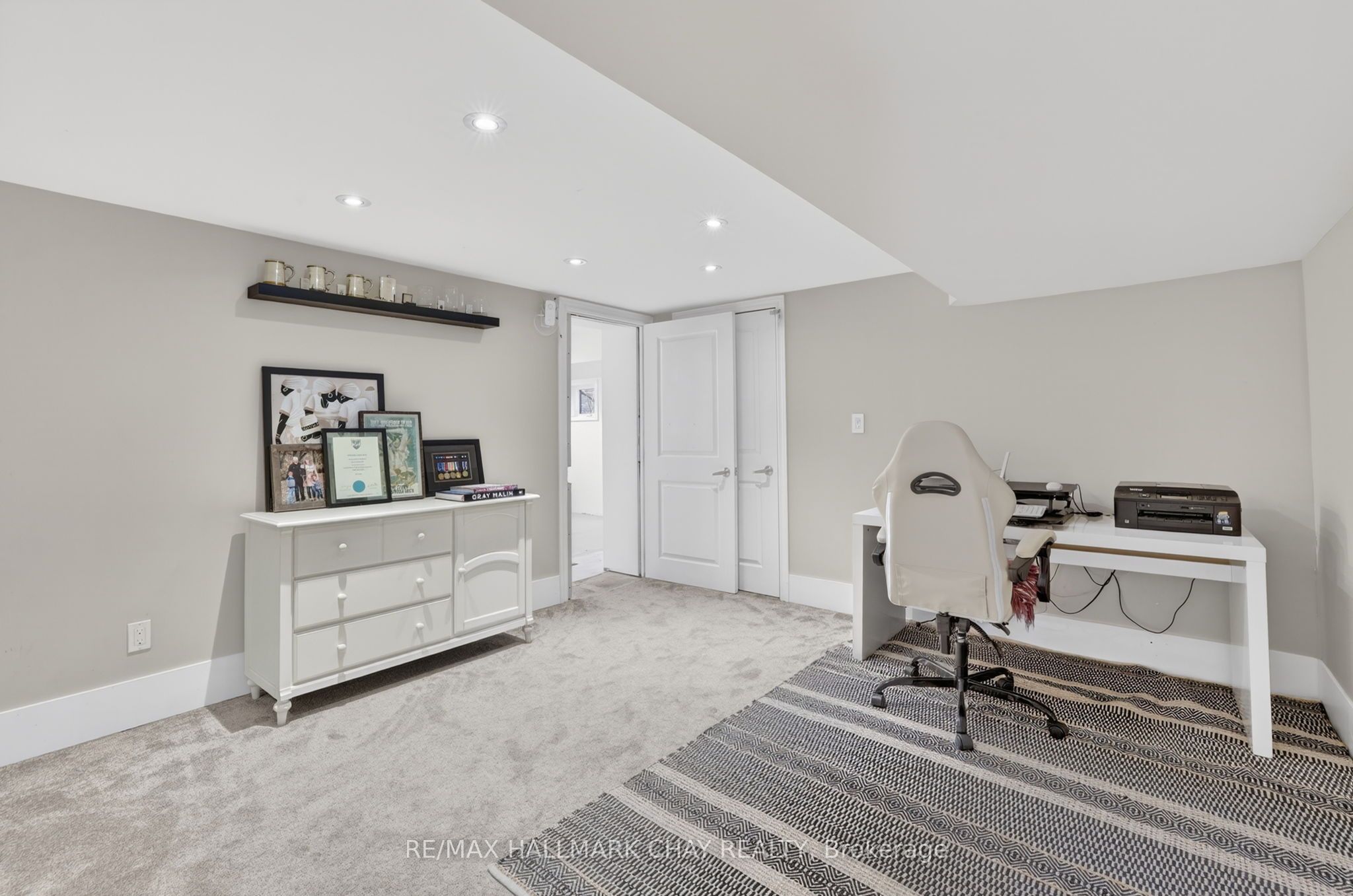 1587 Mount Albert Road Property Photo 27