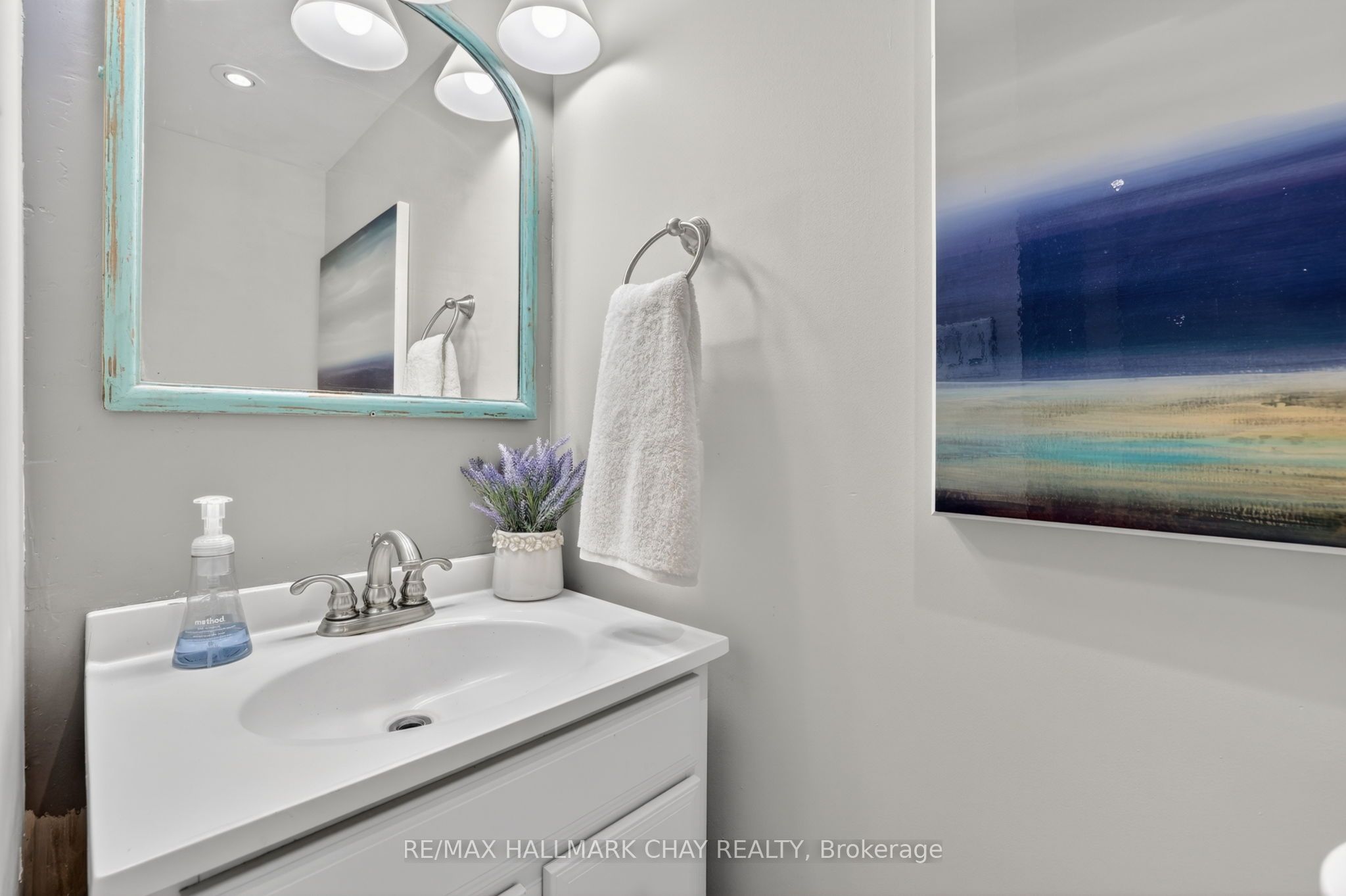 1587 Mount Albert Road Property Photo 30