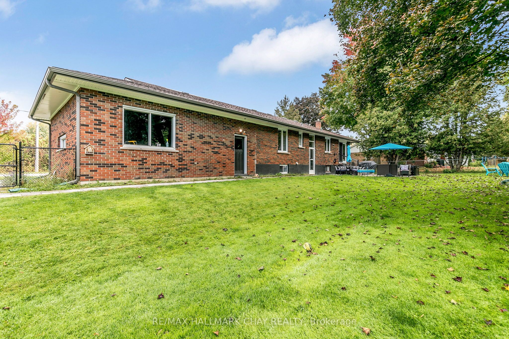 1587 Mount Albert Road Property Photo 39