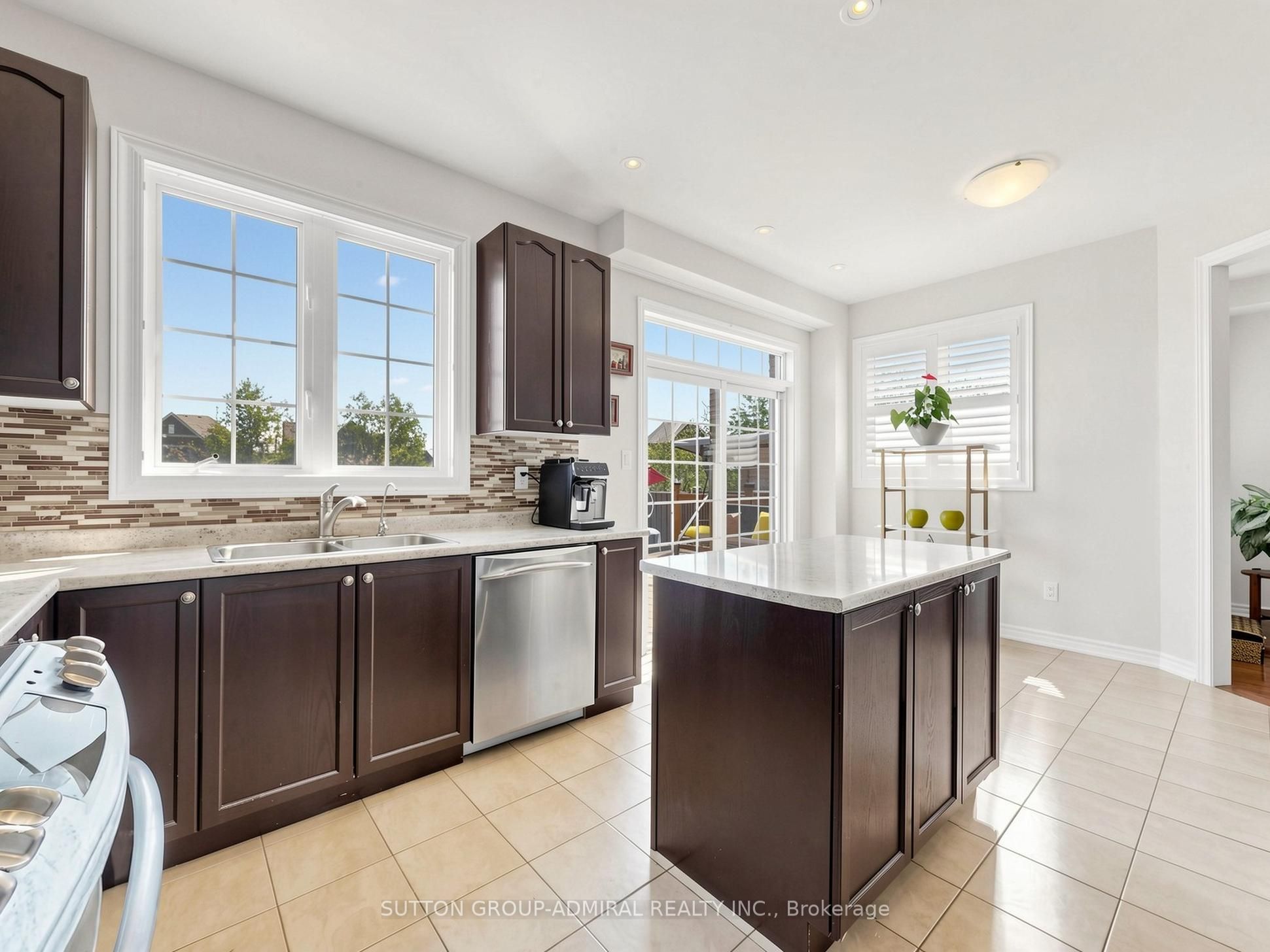 1311 Hunter Street Property Photo 10