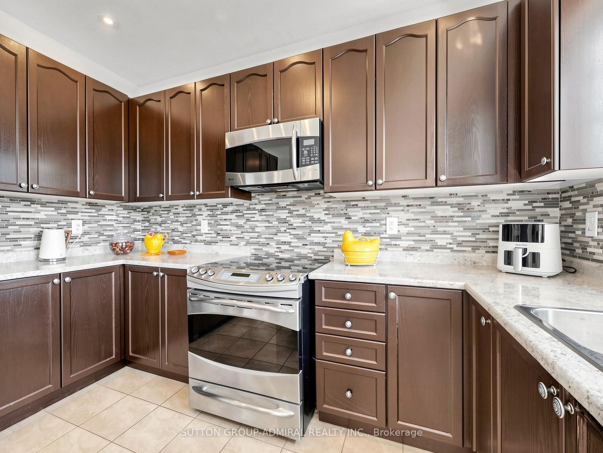 1311 Hunter Street Property Photo 13