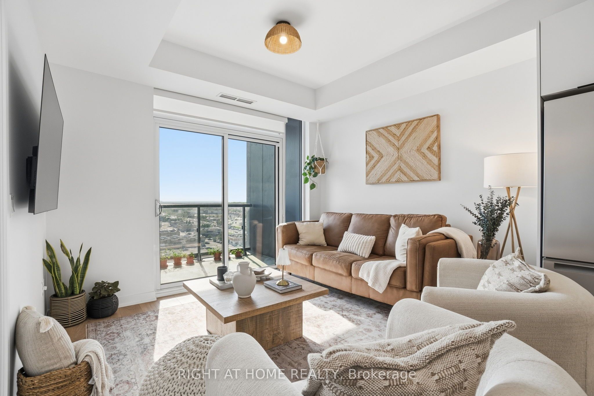 10 Abeja Street 1321 Property Photo 1