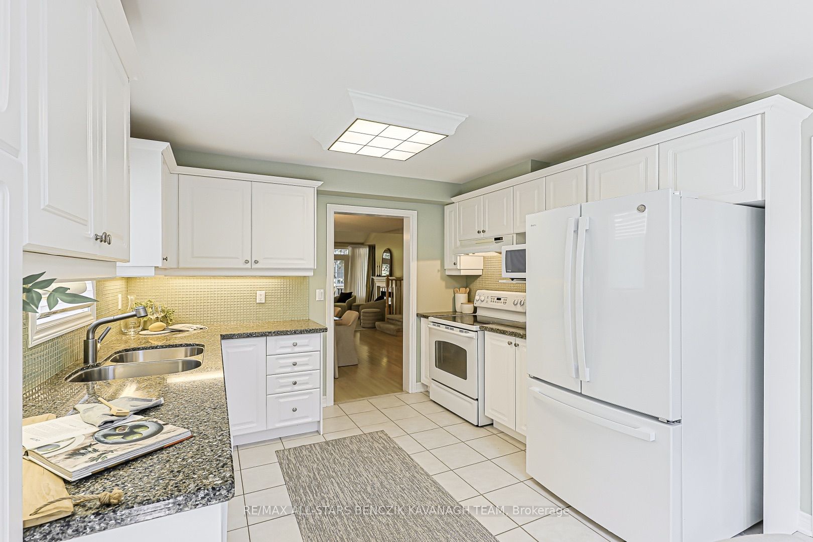 9 Warnock Green Way Property Photo 7