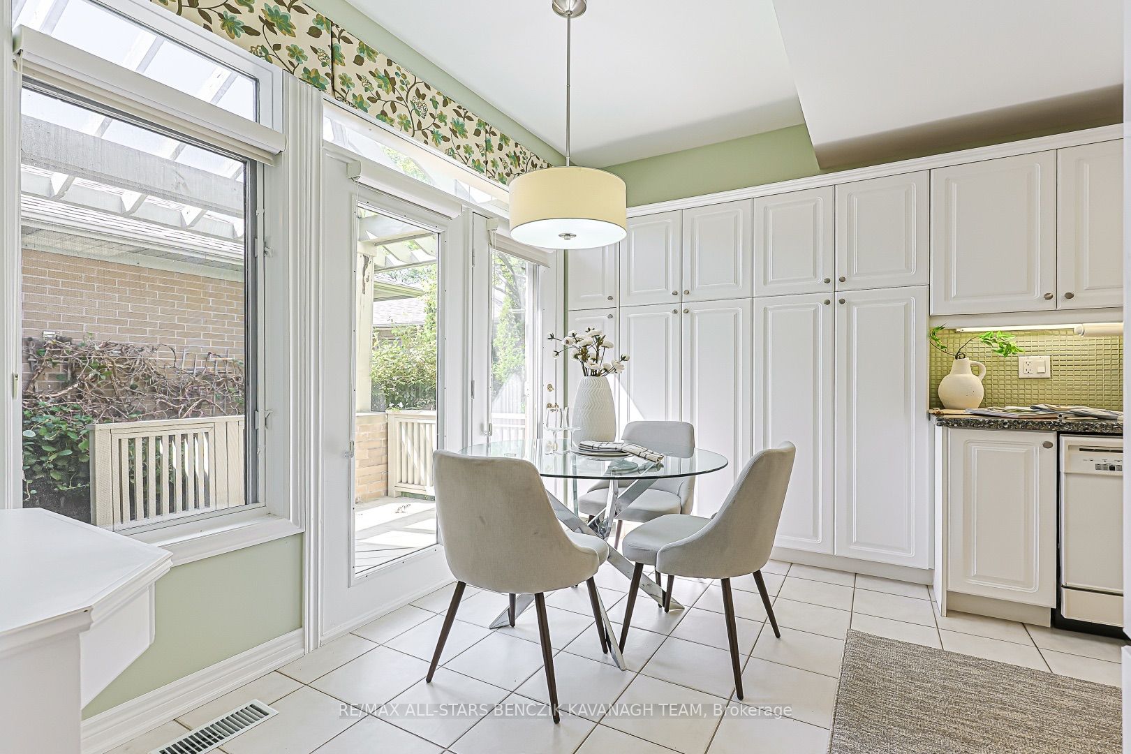 9 Warnock Green Way Property Photo 8
