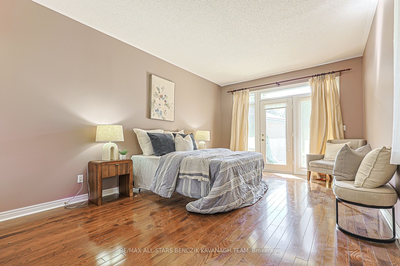 9 Warnock Green Way Property Photo 15