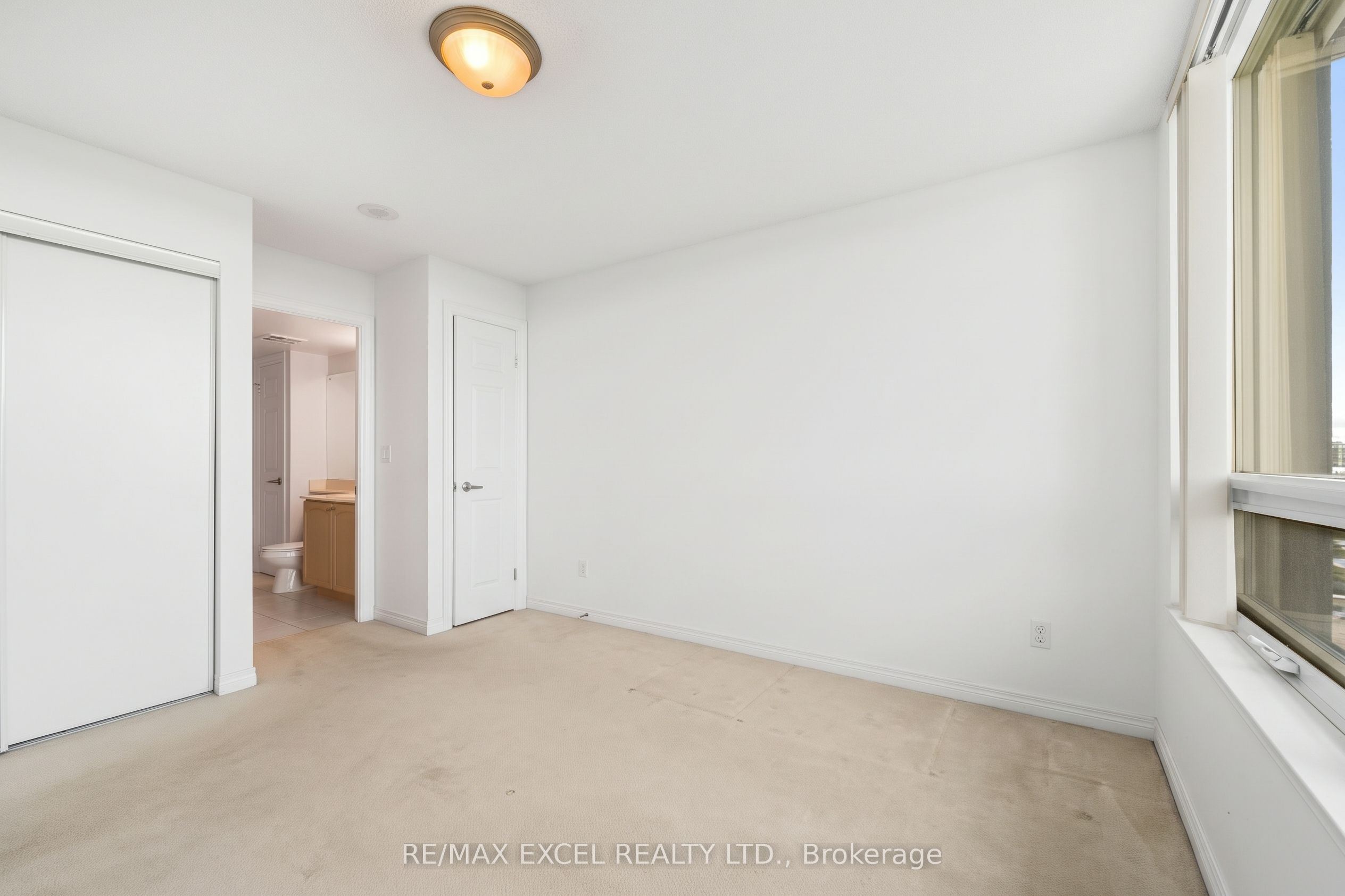 33 Cox Boulevard 1627 Property Photo 16