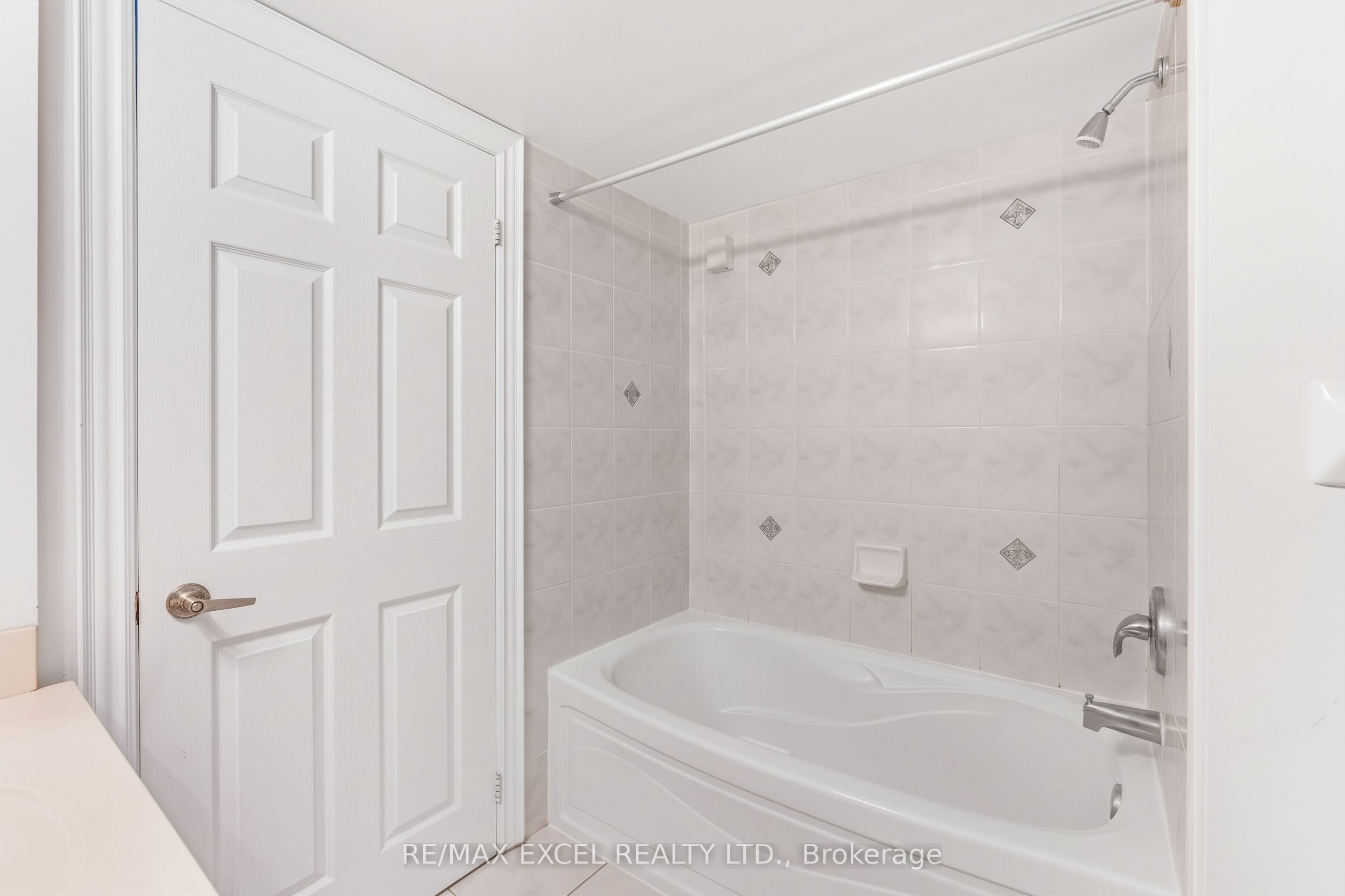 33 Cox Boulevard 1627 Property Photo 18