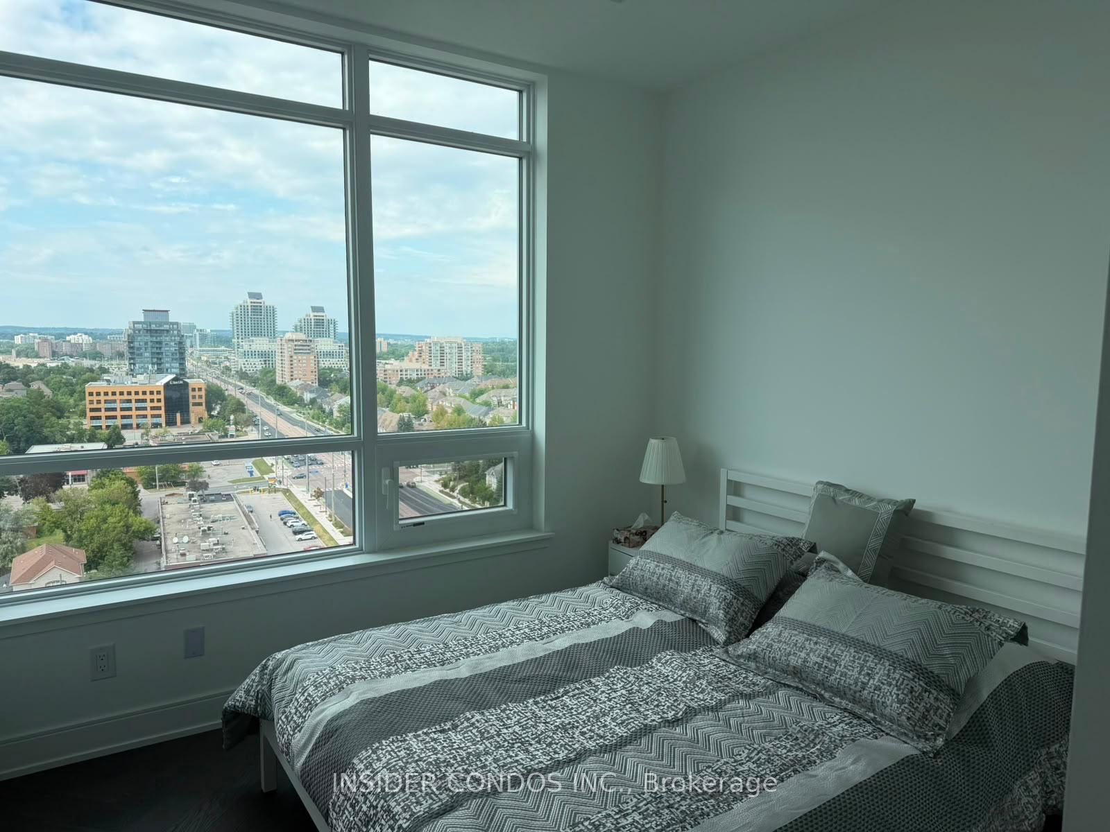 8888 Yonge Street 1402 Property Photo 6