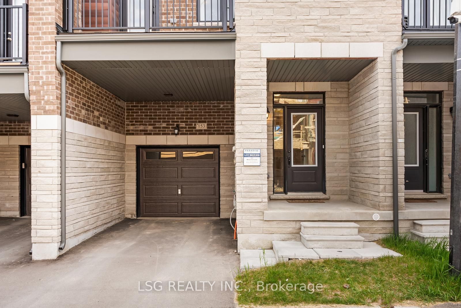 153 Blick Crescent Property Photo 3
