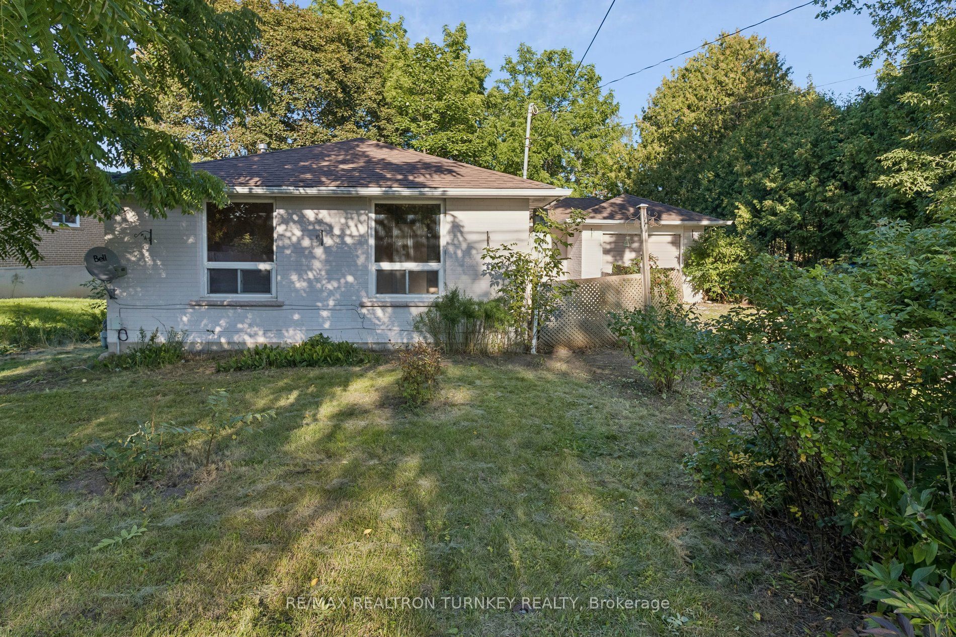 105 Bolton Avenue Property Photo 1