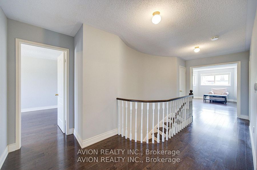 29 Charrington Crescent Property Photo 14