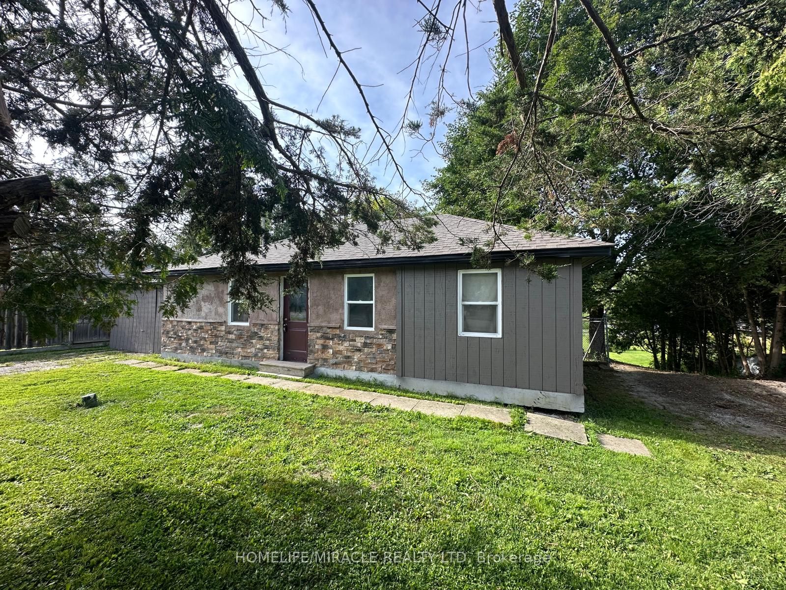 164 Riverbank Drive Property Photo 17