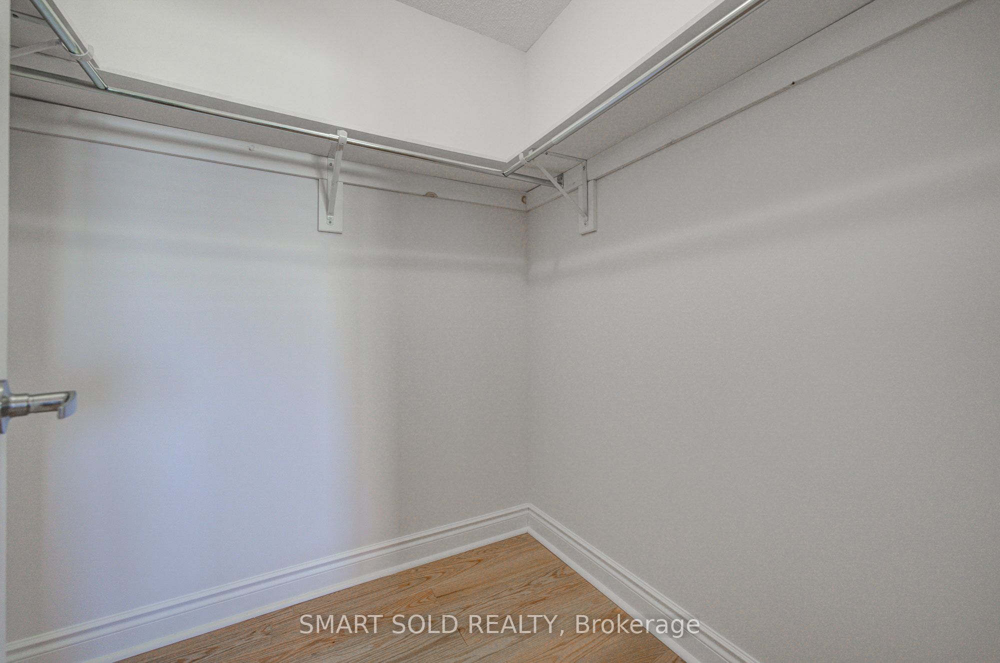 61 Aladdin Crescent Property Photo 34