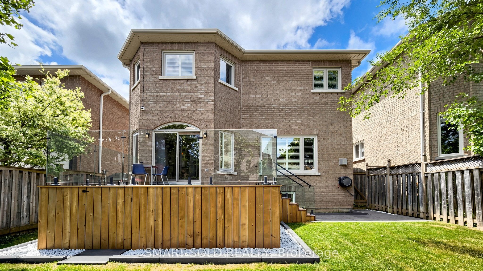 61 Aladdin Crescent Property Photo 47