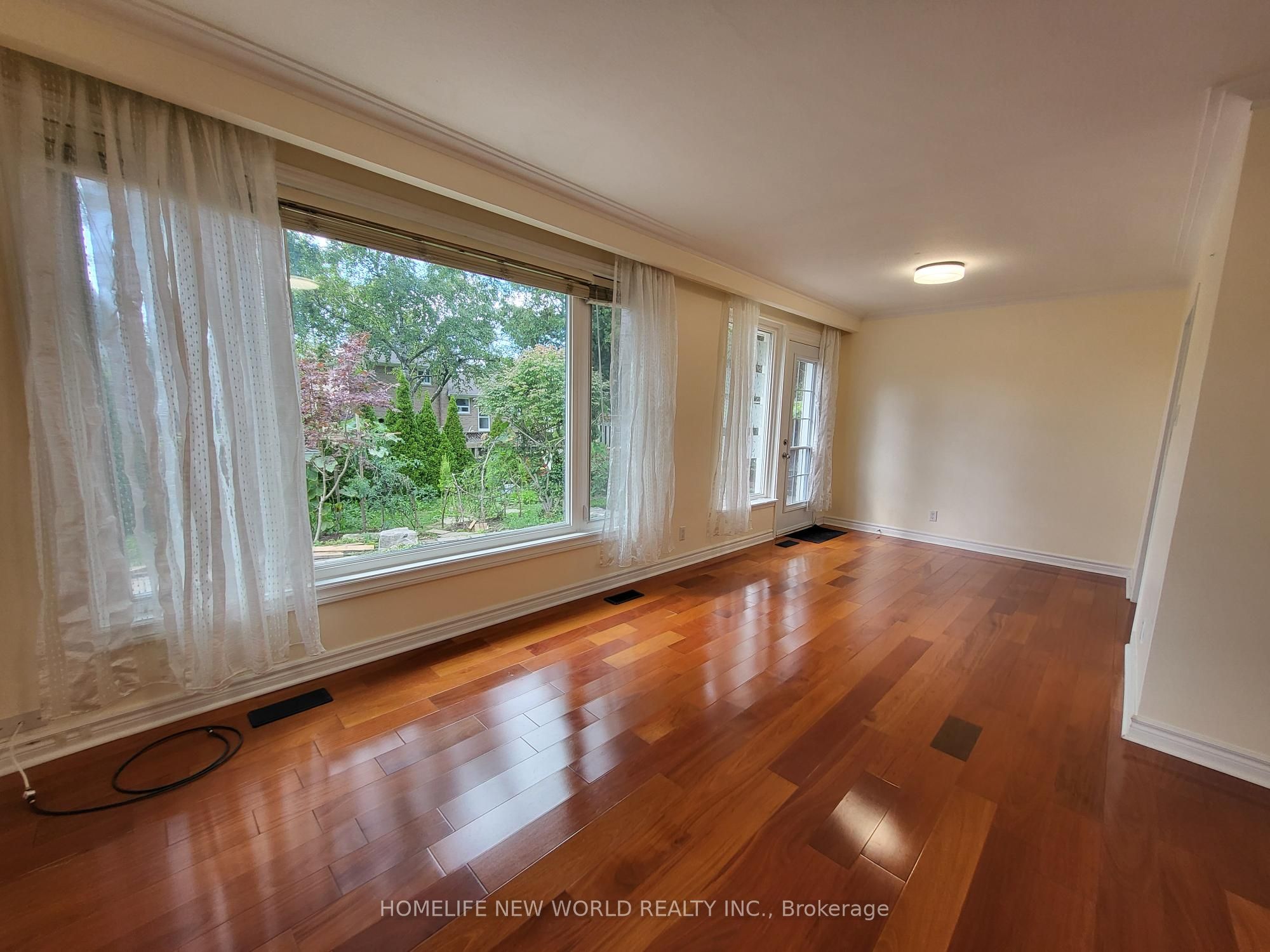 10 Alanadale Avenue Property Photo 4