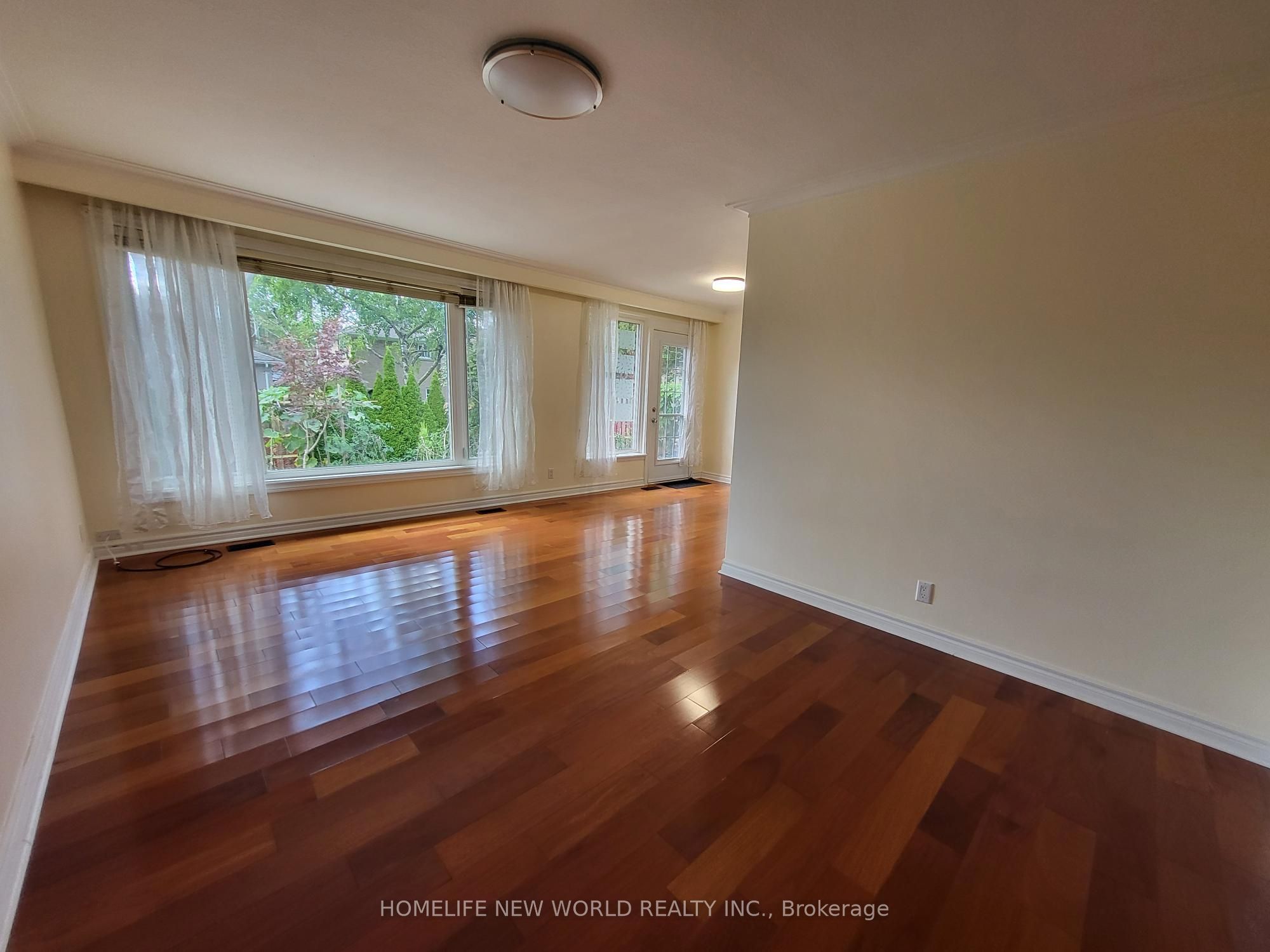 10 Alanadale Avenue Property Photo 15