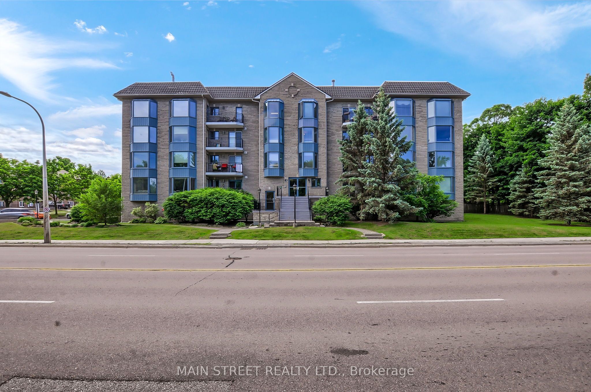 85 W Wellington Street W 306 Property Photo 3